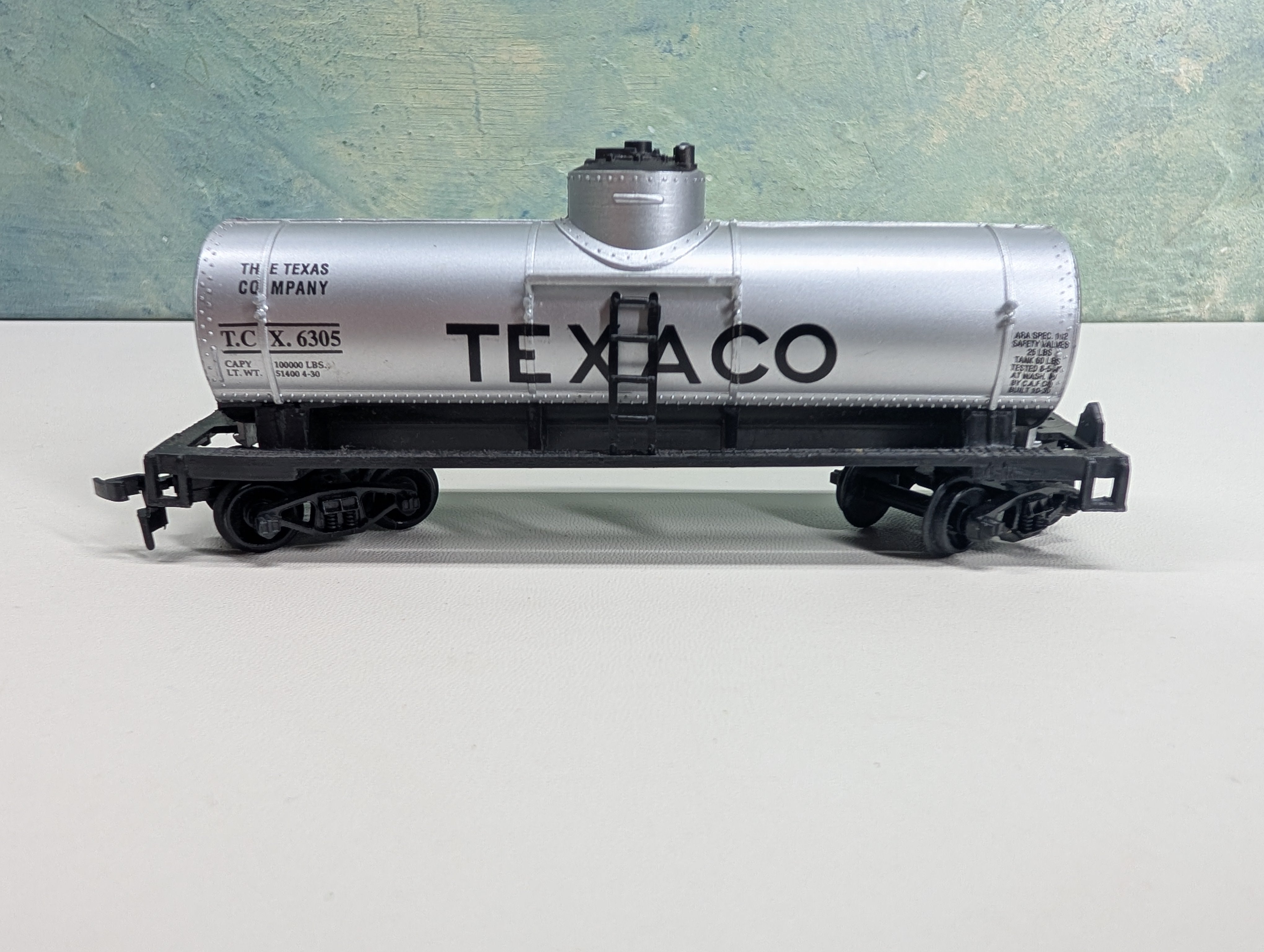 USED Life-Like HO Scale Single Dome Tank Car Texaco TCX #6305