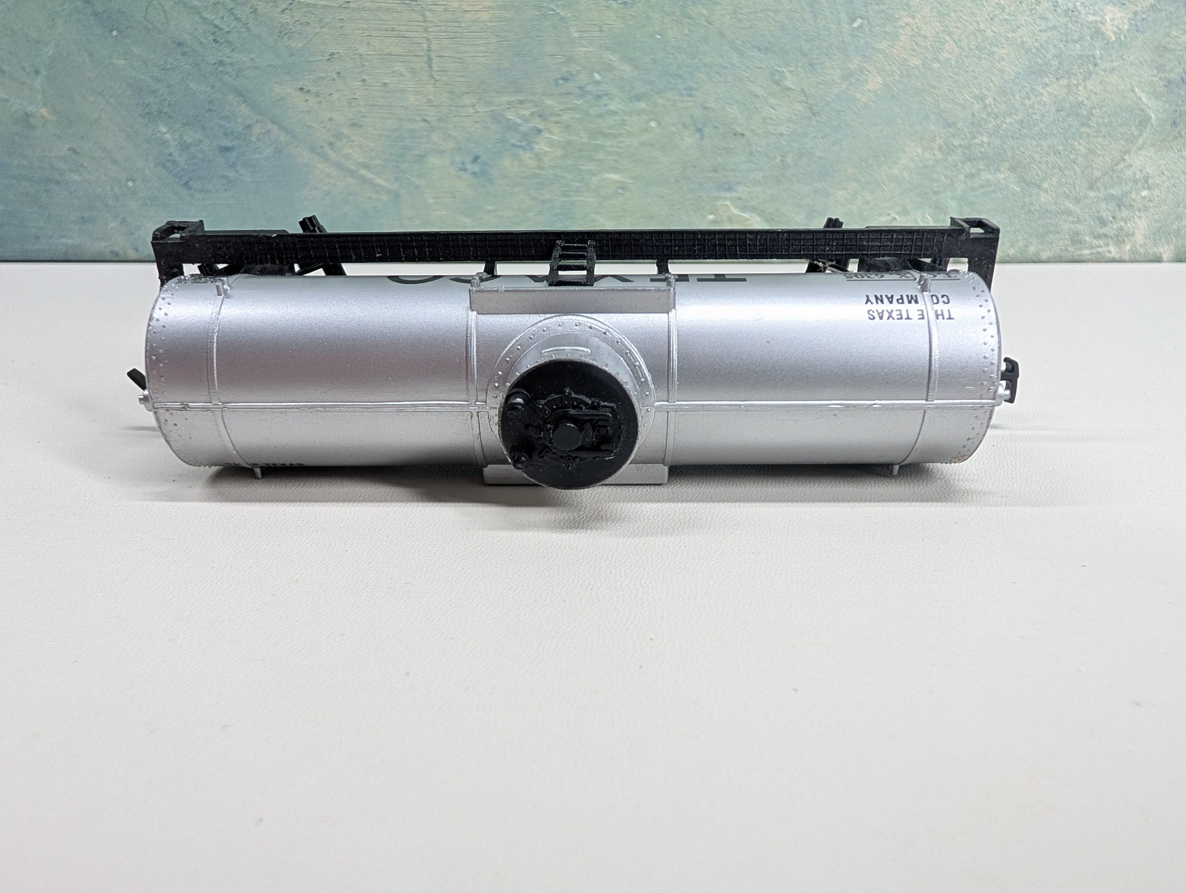 USED Life-Like HO Scale Single Dome Tank Car Texaco TCX #6305