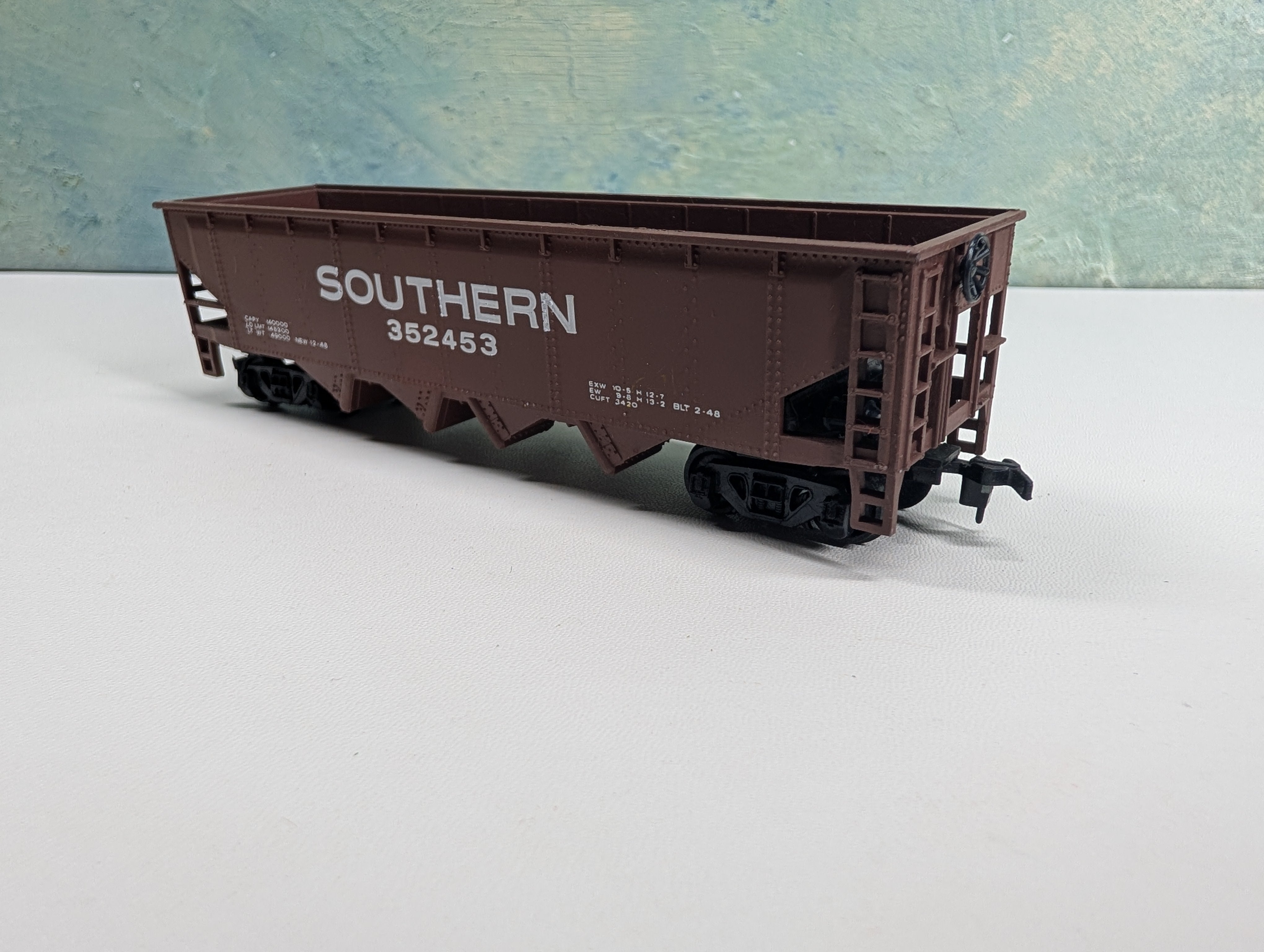 USED Bachmann HO Scale Quad Hopper Southern #352453