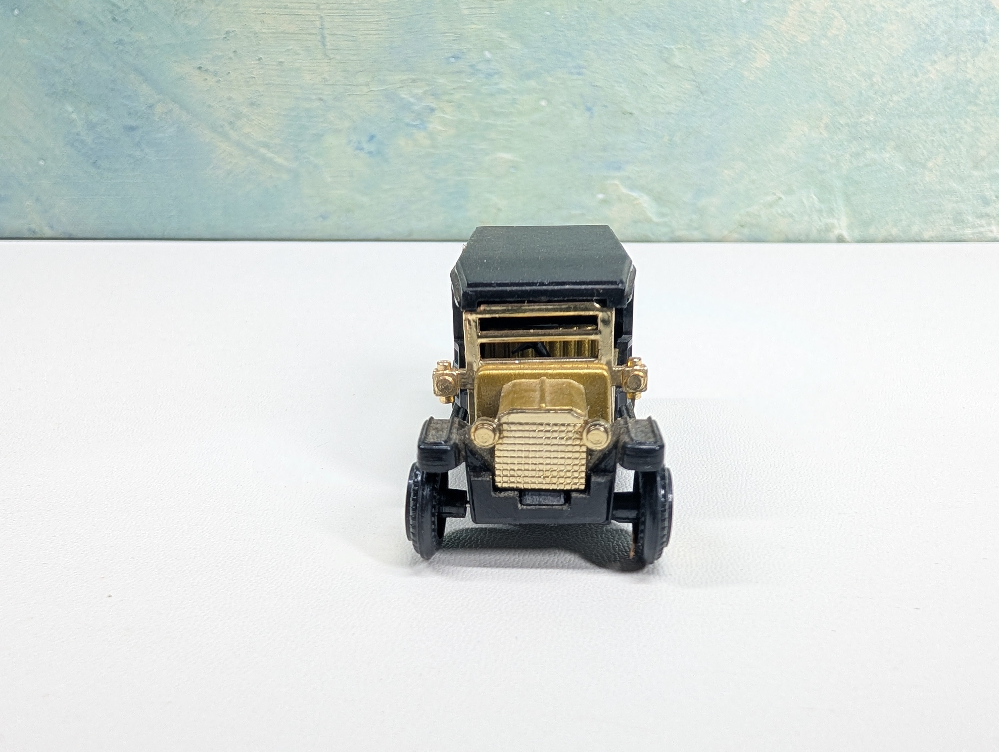 USED High Speed HO Scale General Store Truck