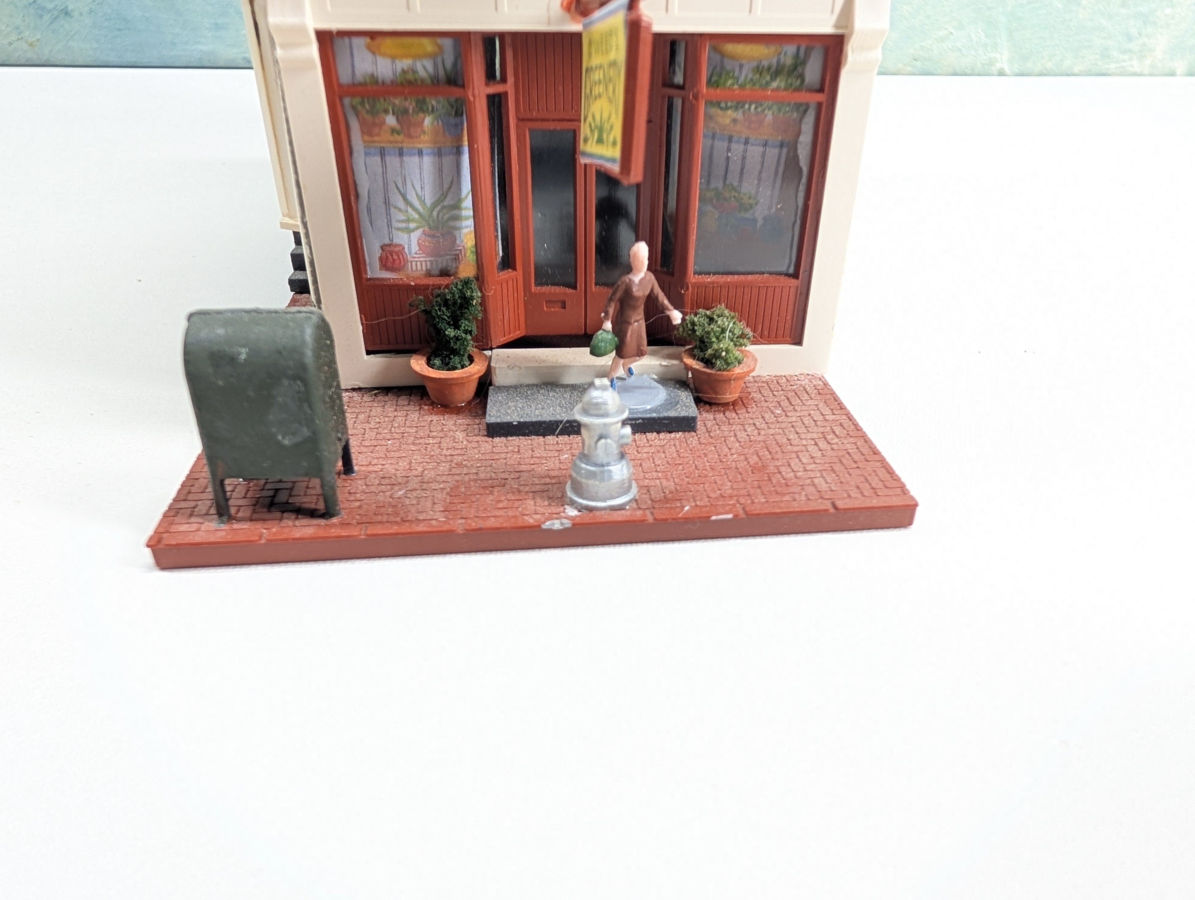 USED HO Scale Brown Brick Storefront w/ Added Details, O'Weed's Greenery