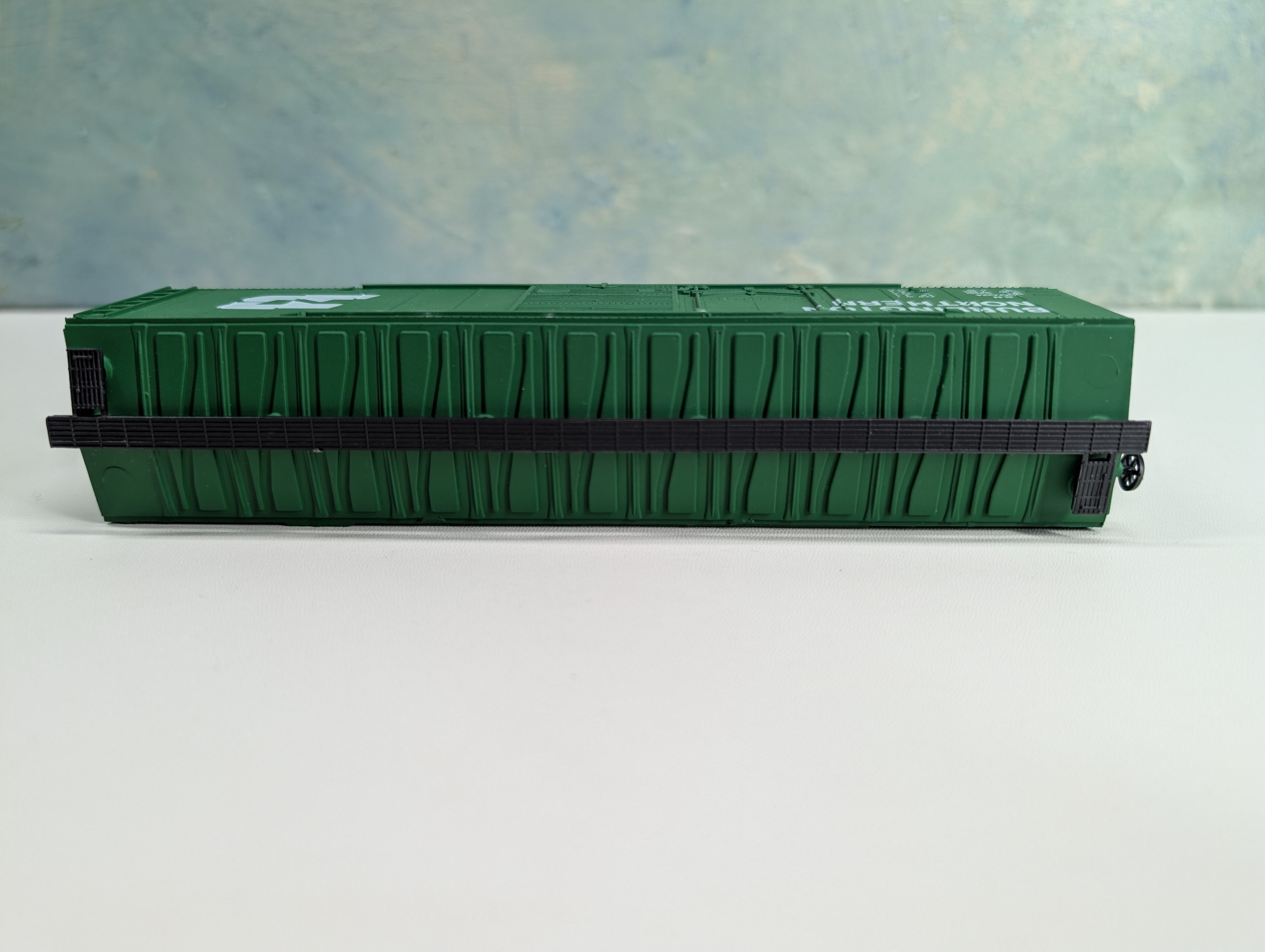 USED AHM HO Scale 50' Box Car Burlington Northern BN #100024