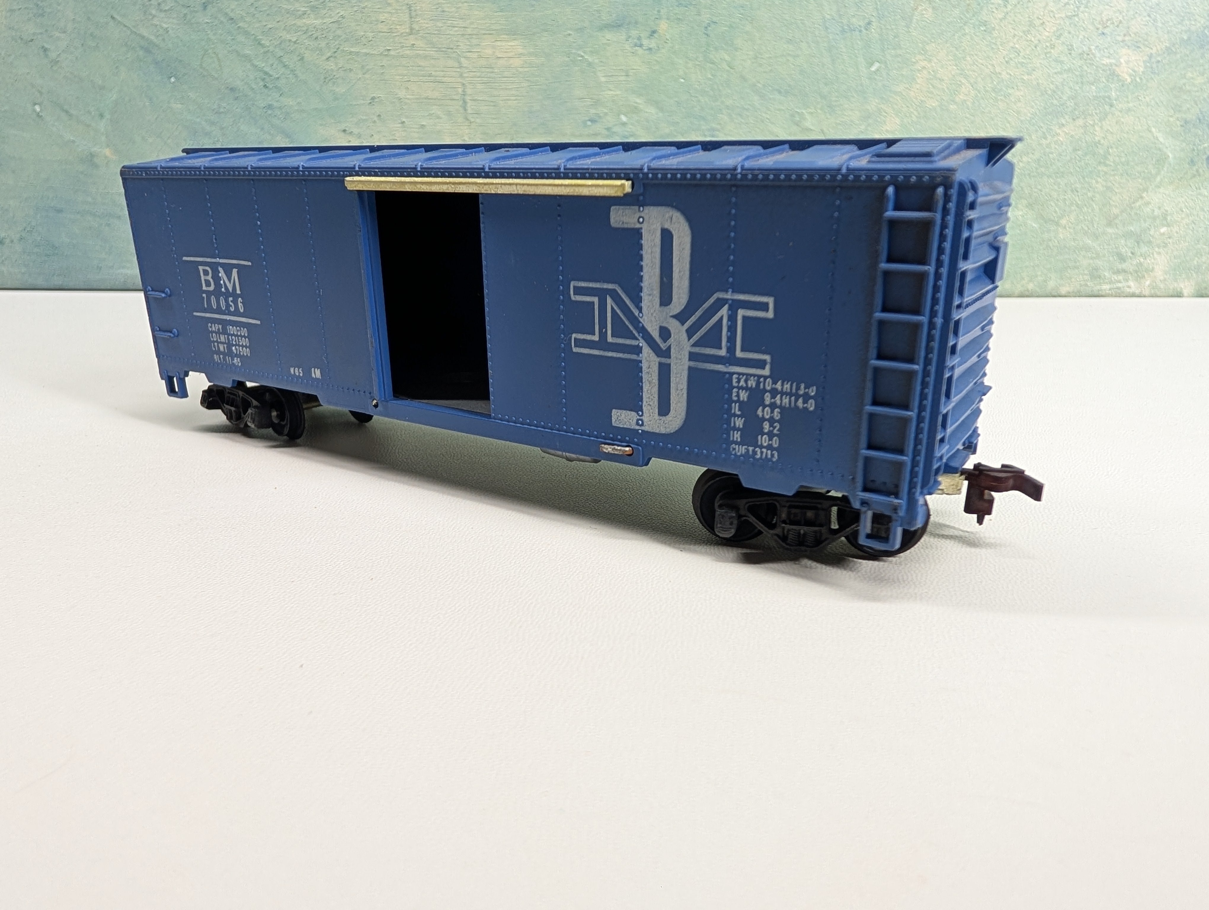 USED Mantua HO Scale 40' Box Car Boston and Maine BM #70056