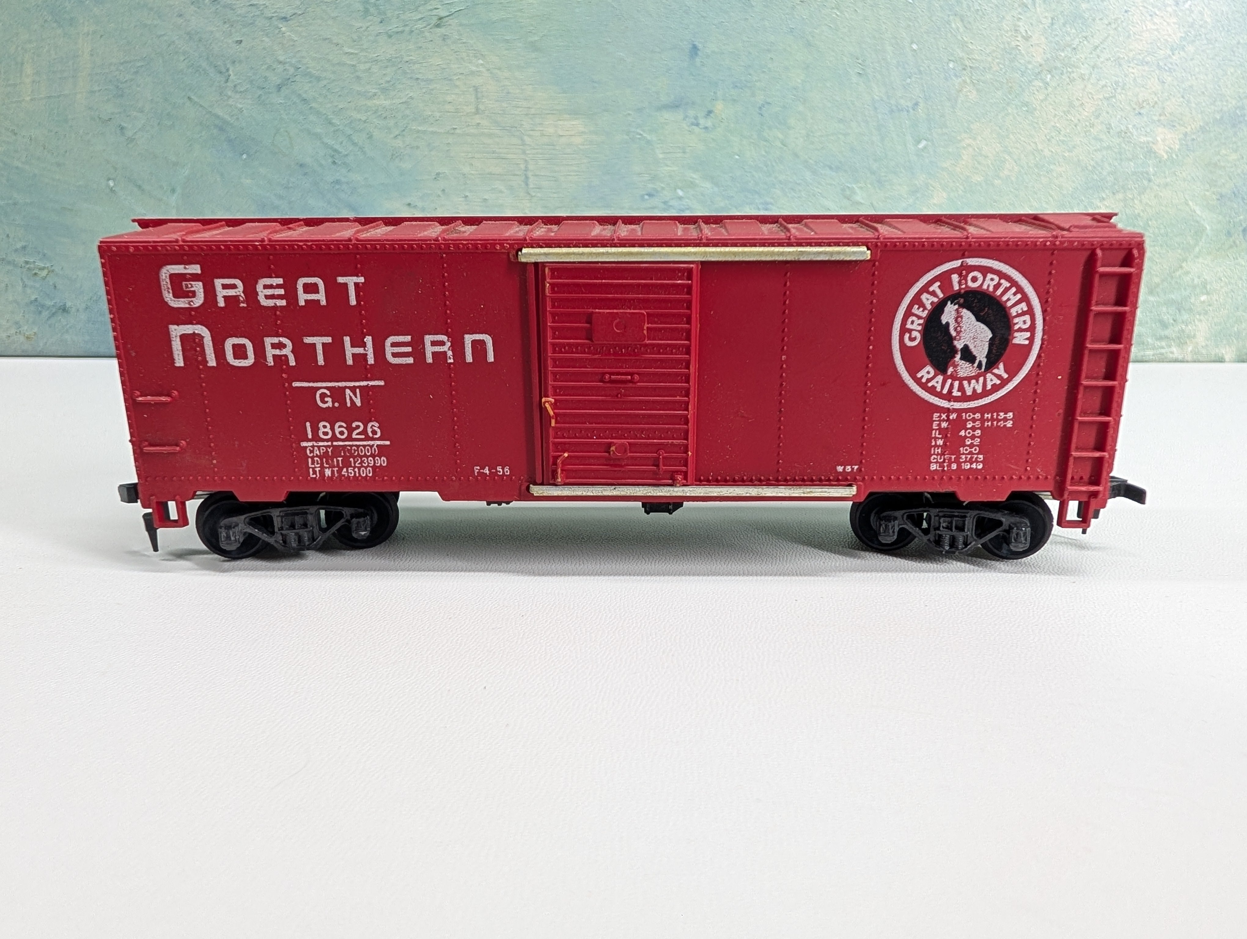 USED Mantua HO Scale 40' Box Car Great Northern GN #18626