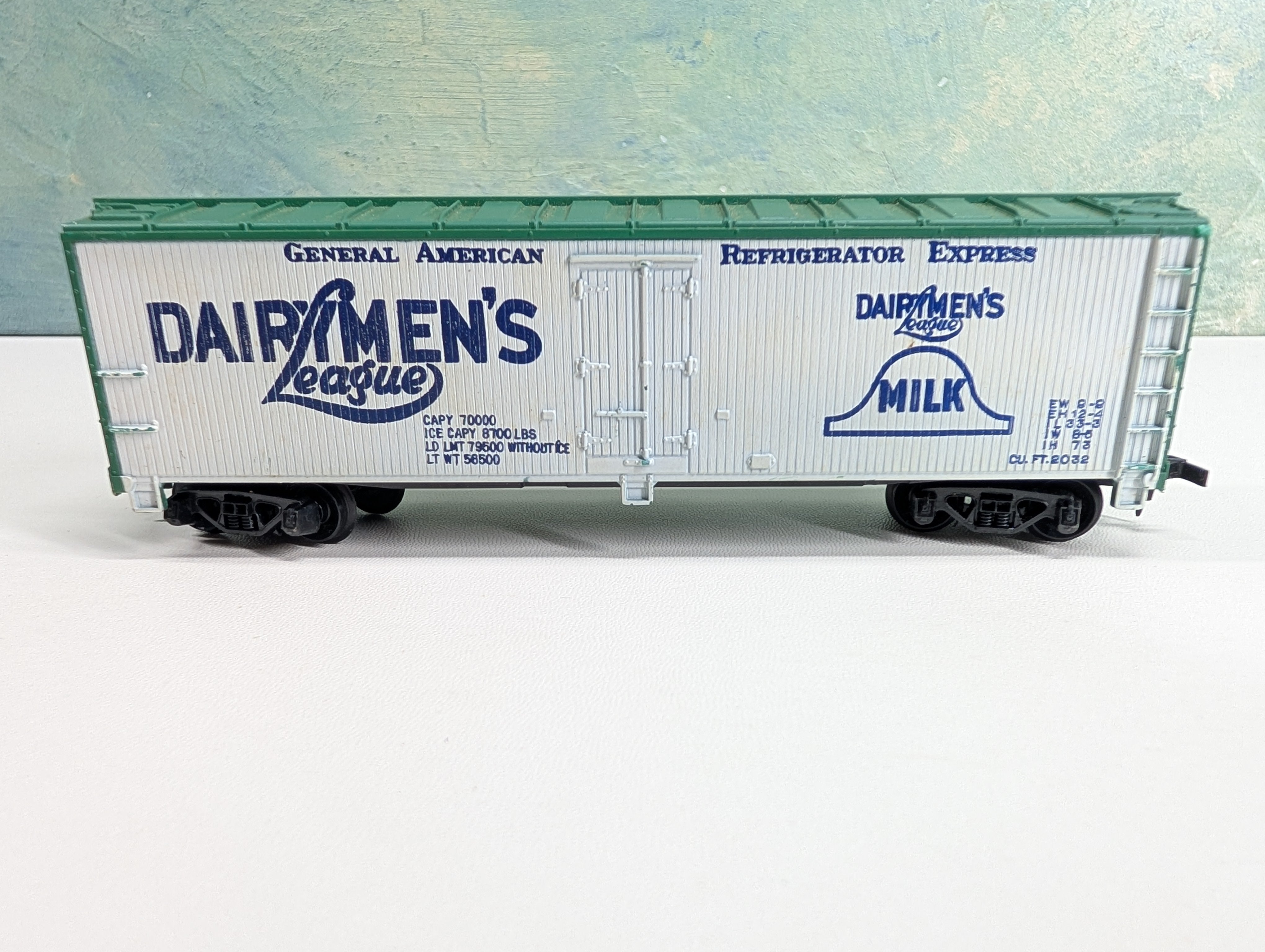 USED Tyco HO Scale 40' Wooden Reefer Box Car Dairymen's League GARE