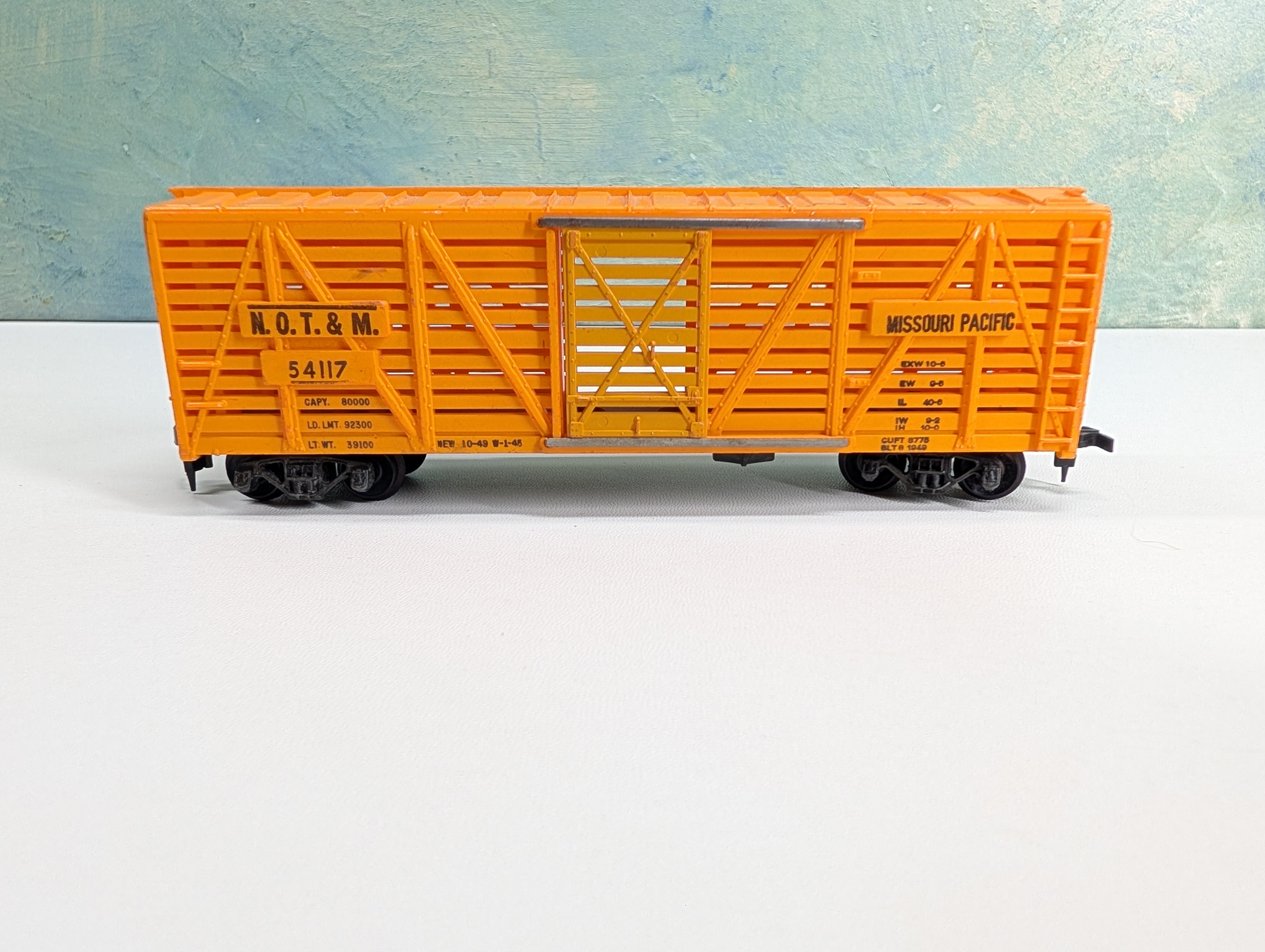 USED Mantua HO Scale 40' Cattle Livestock Car Missouri Pacific NOT&M #54117