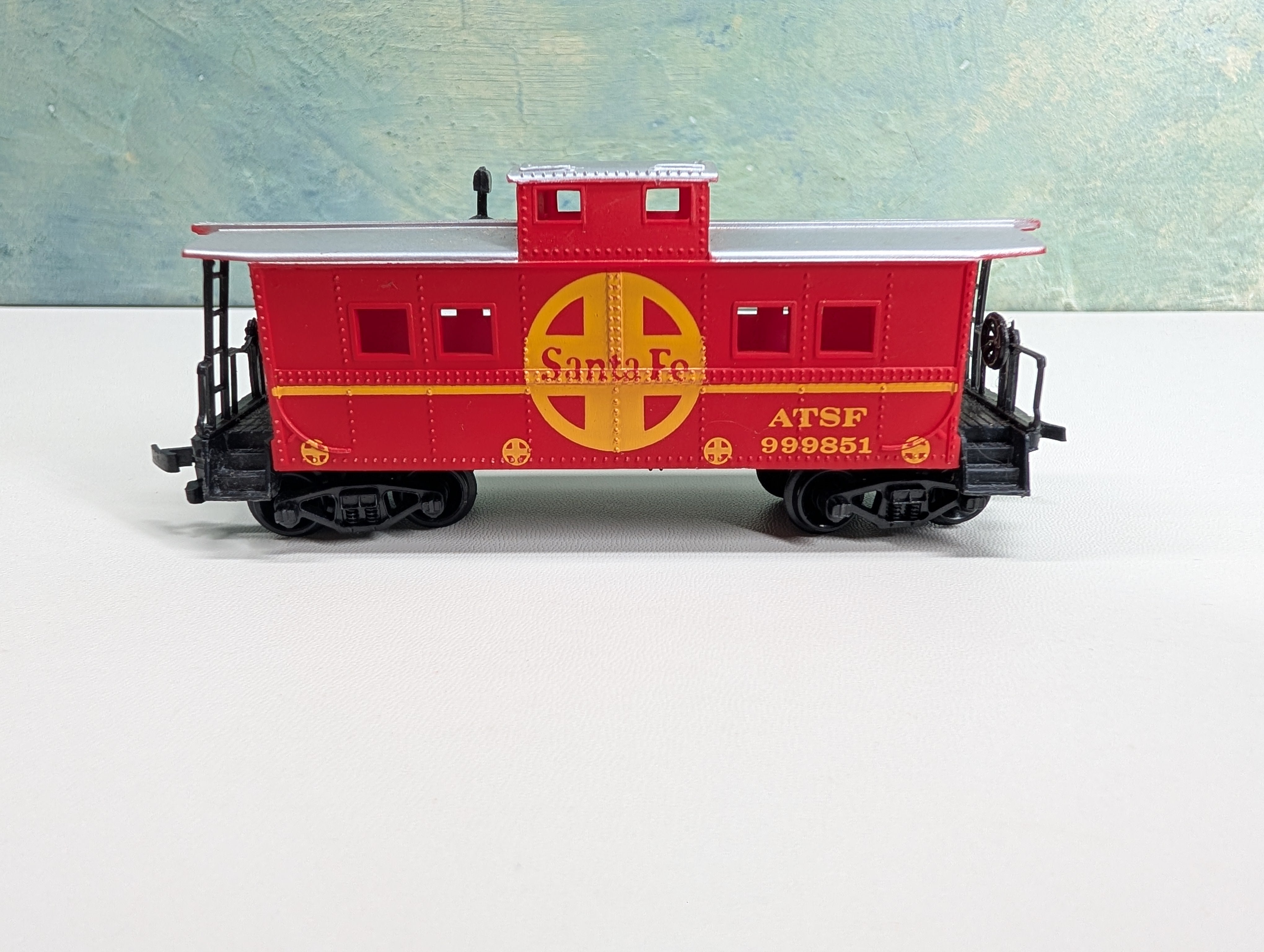 USED Life-Like HO Scale Caboose Santa Fe ATSF #999851