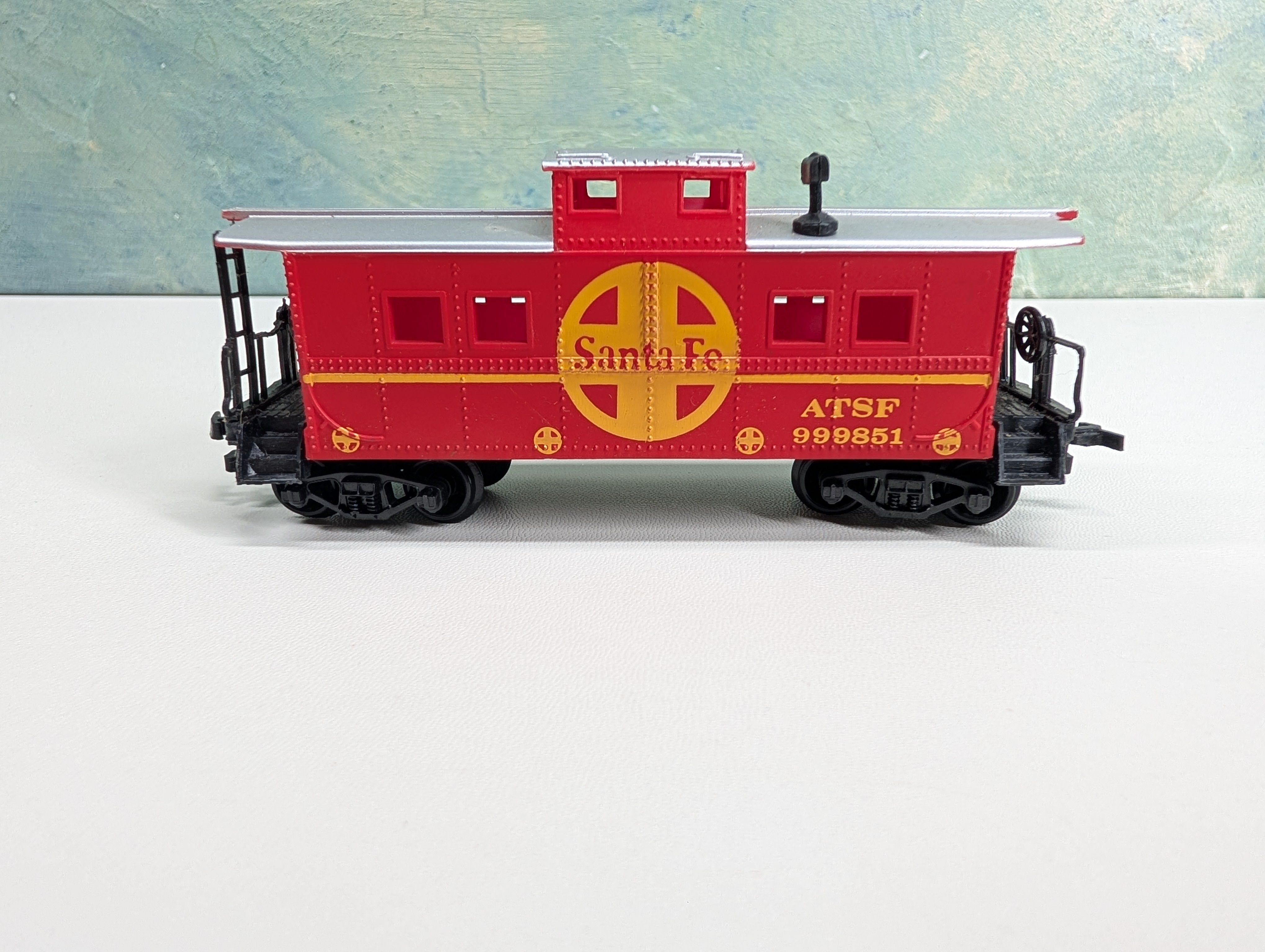 USED Life-Like HO Scale Caboose Santa Fe ATSF #999851