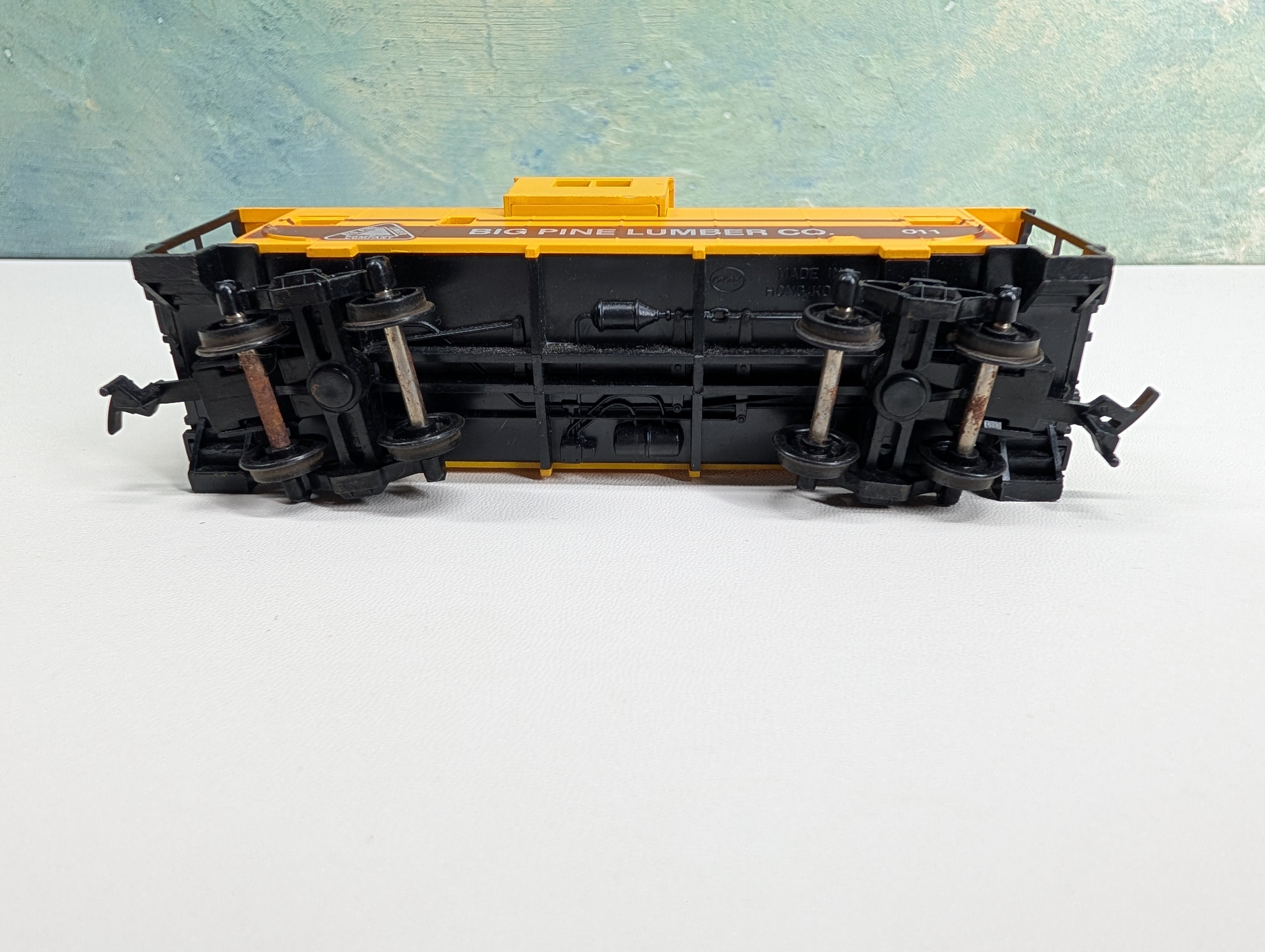 USED Cox HO Scale Caboose Big Pine Lumber Co #011