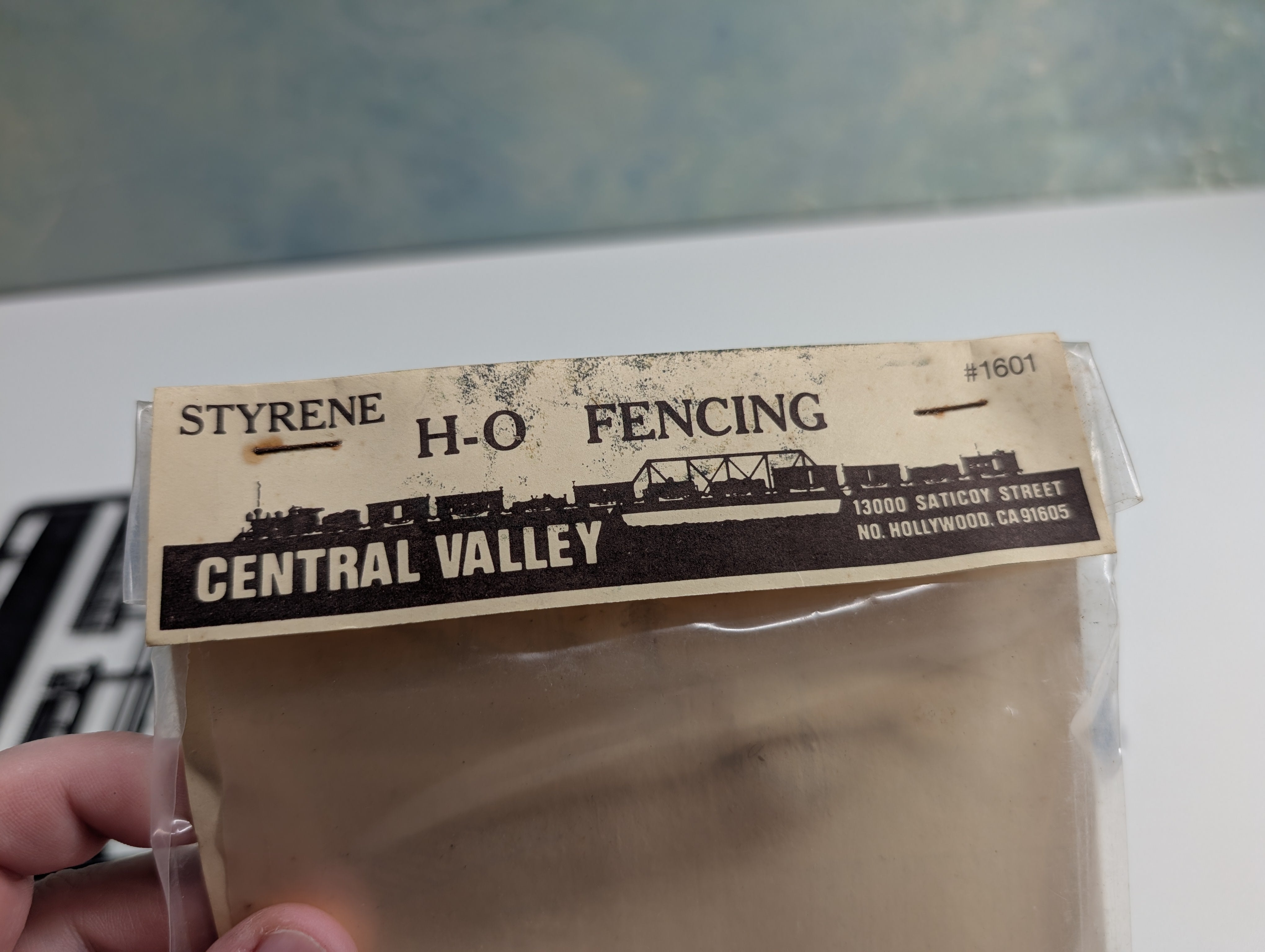 USED Central Valley 1601 HO Scale Styrene Fencing