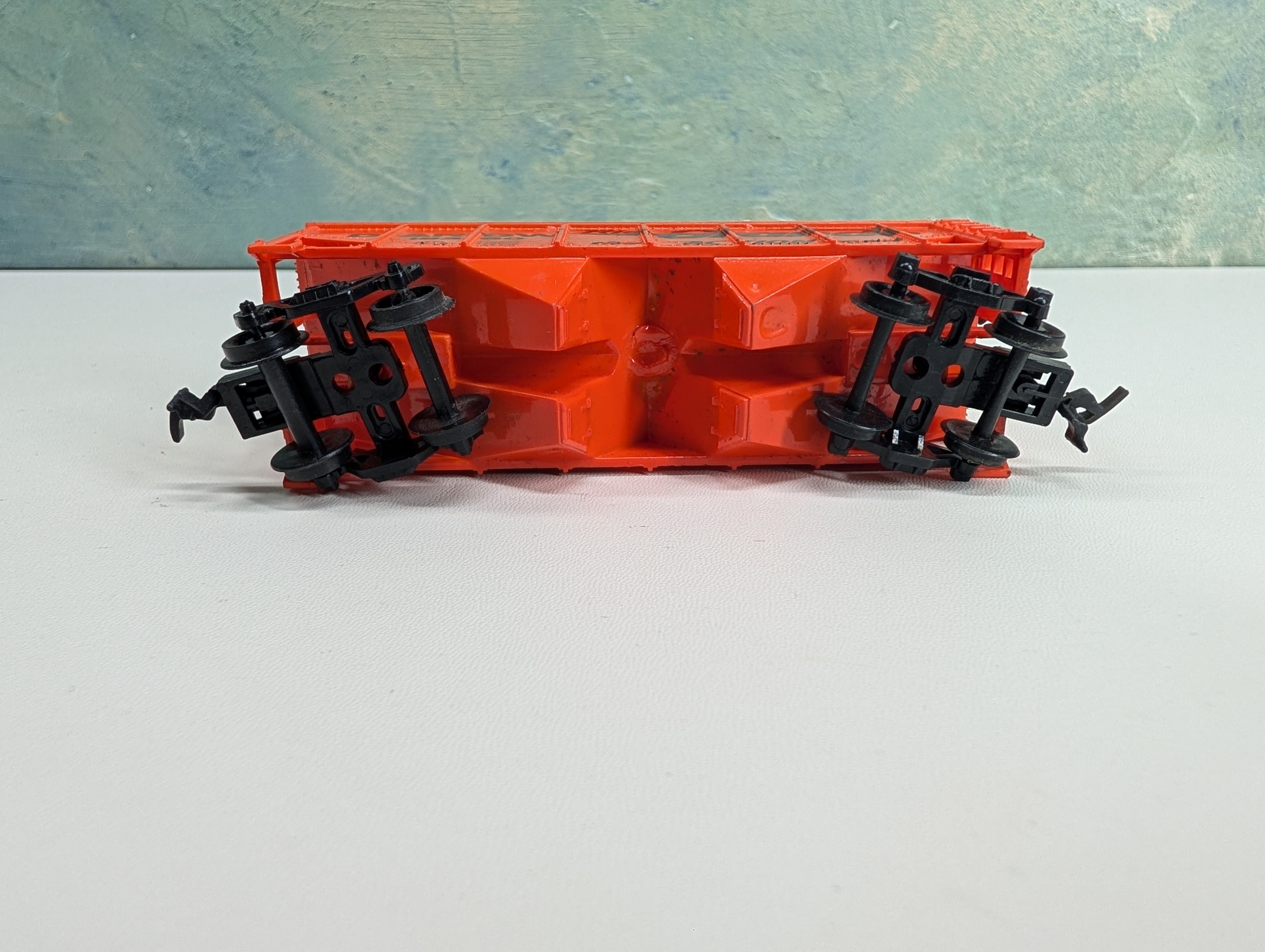 USED Life-Like HO Scale 2 Bay Covered Hopper Rio Grande D&RGW #18350