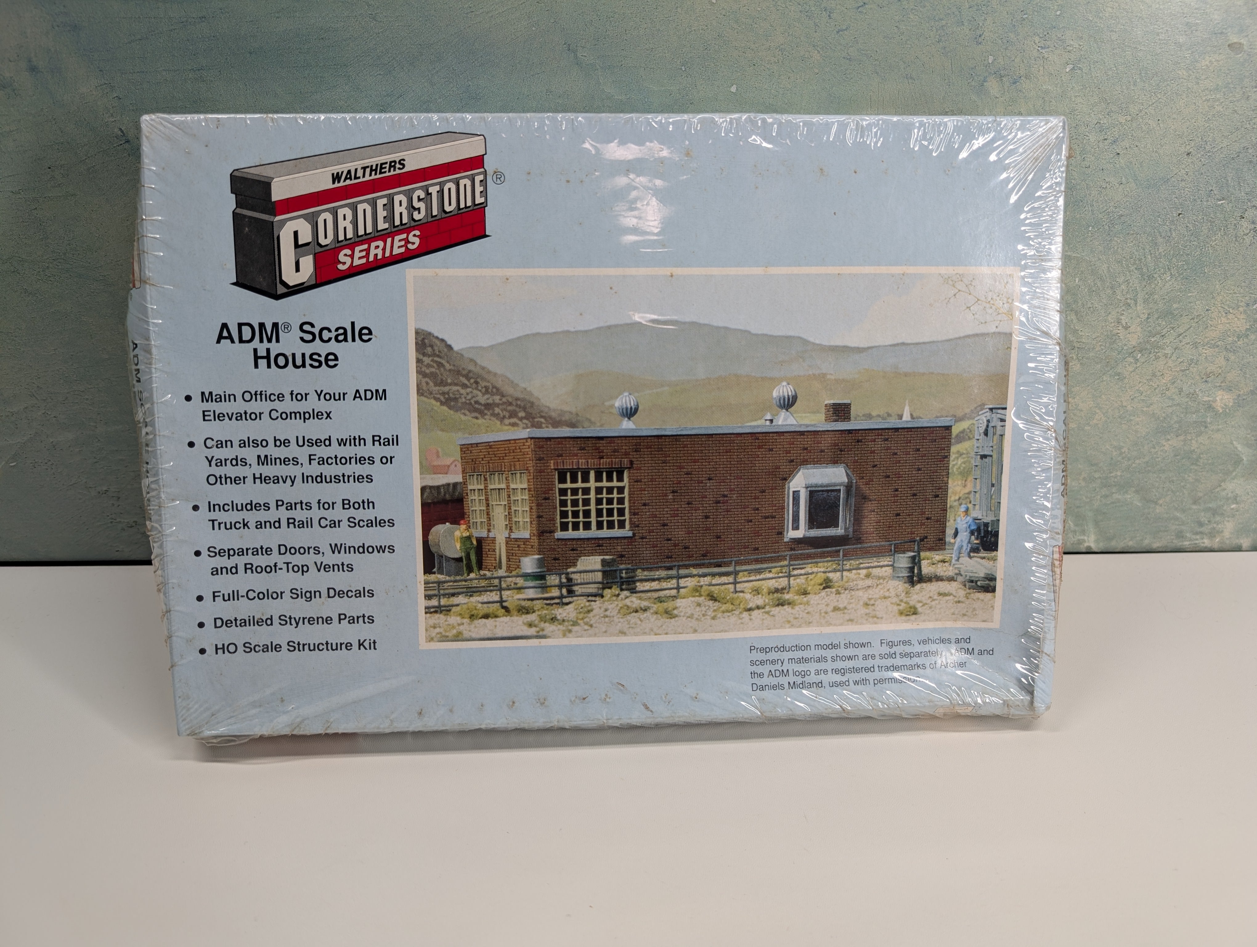 Walthers Cornerstone 933-3027 HO Scale ADM Scale House (sealed)
