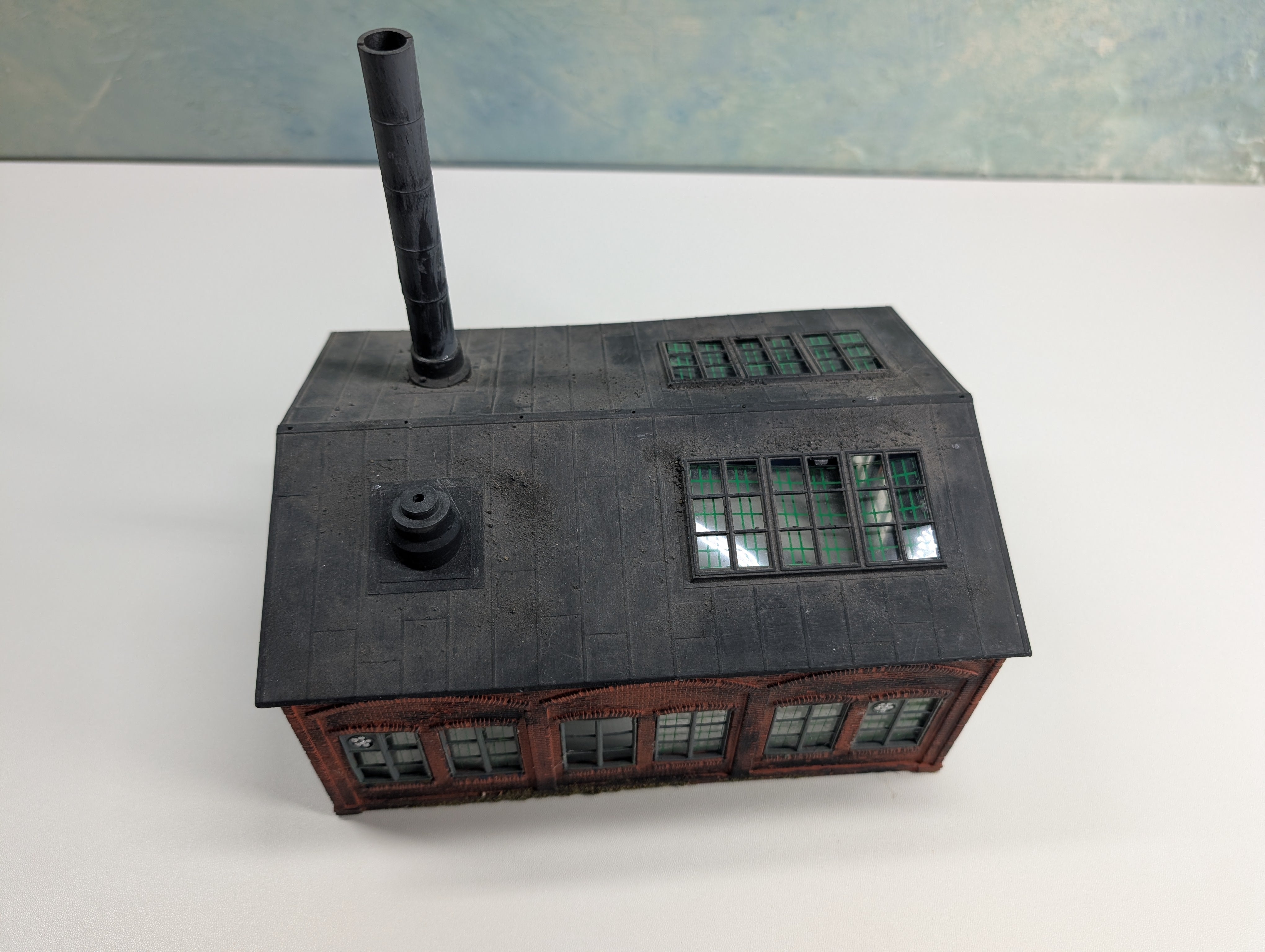 USED HO Scale Abdondoned Brick Warehouse Weathered