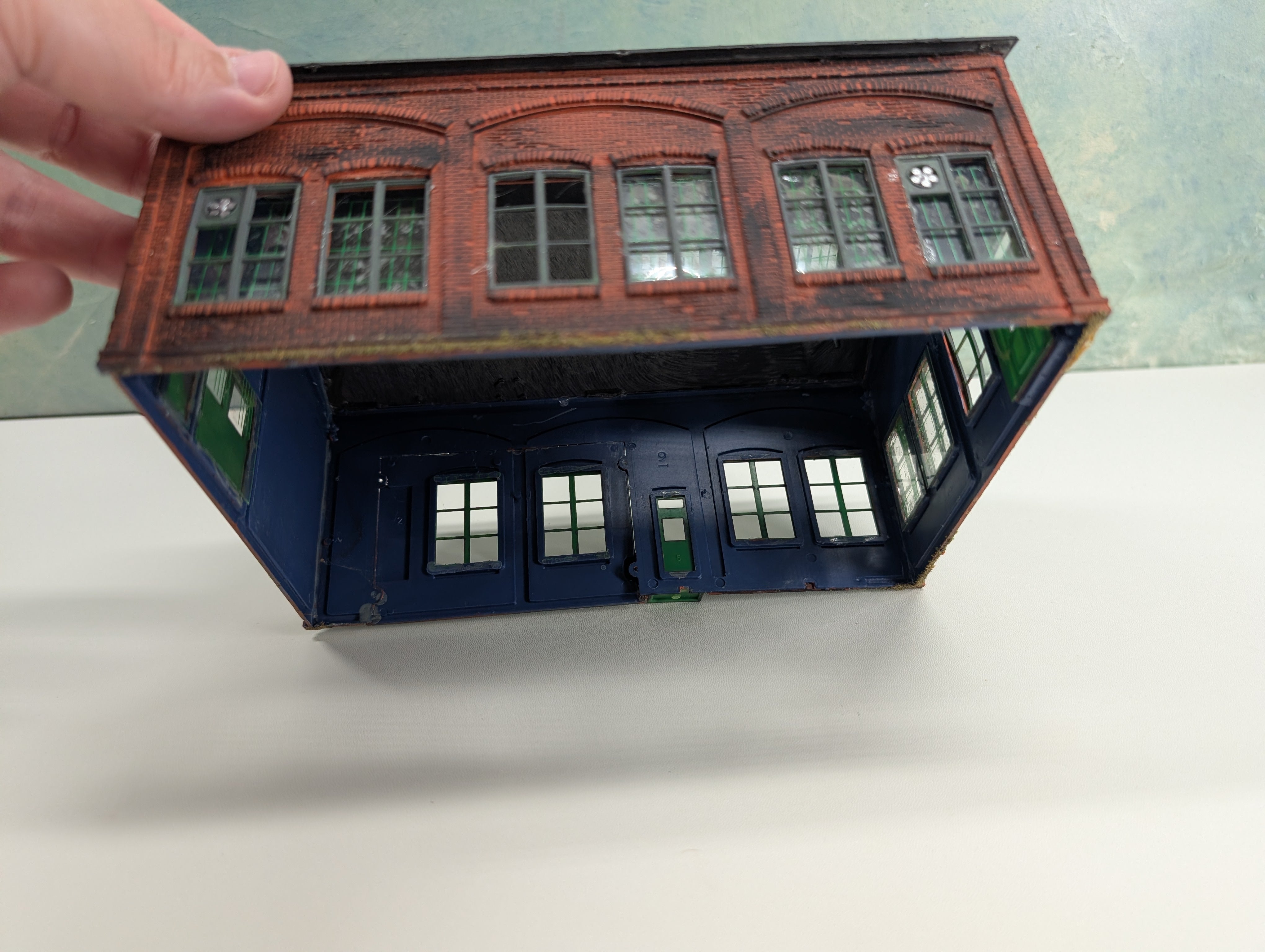 USED HO Scale Abdondoned Brick Warehouse Weathered