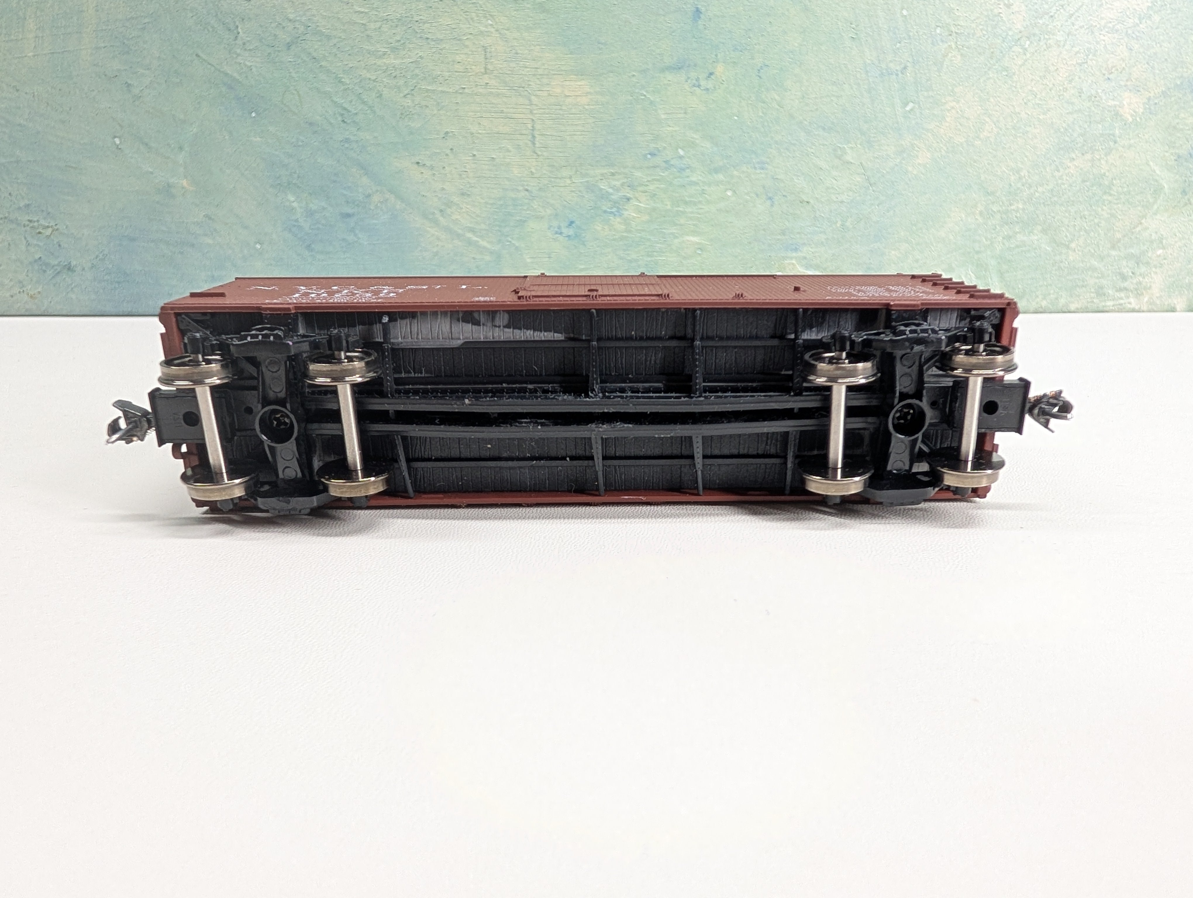 USED Accurail 81402 HO Scale 36' Double Sheath Wood Box Car Nickel Plate Road NKP #10759 Metal Wheels