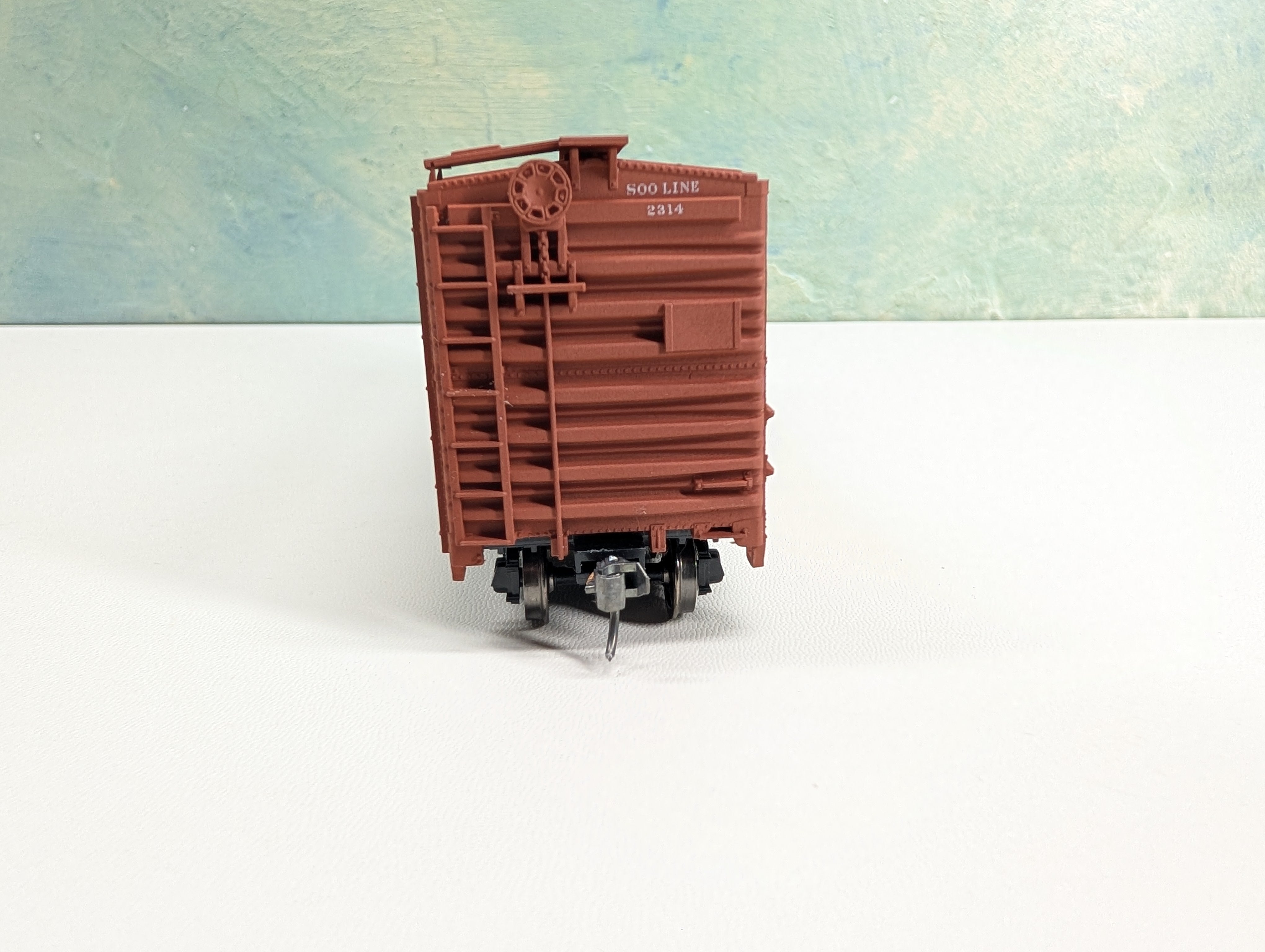USED Accurail 35619 HO Scale 40' Riveted Steel Box Car SOO Line #2314 Metal Wheels