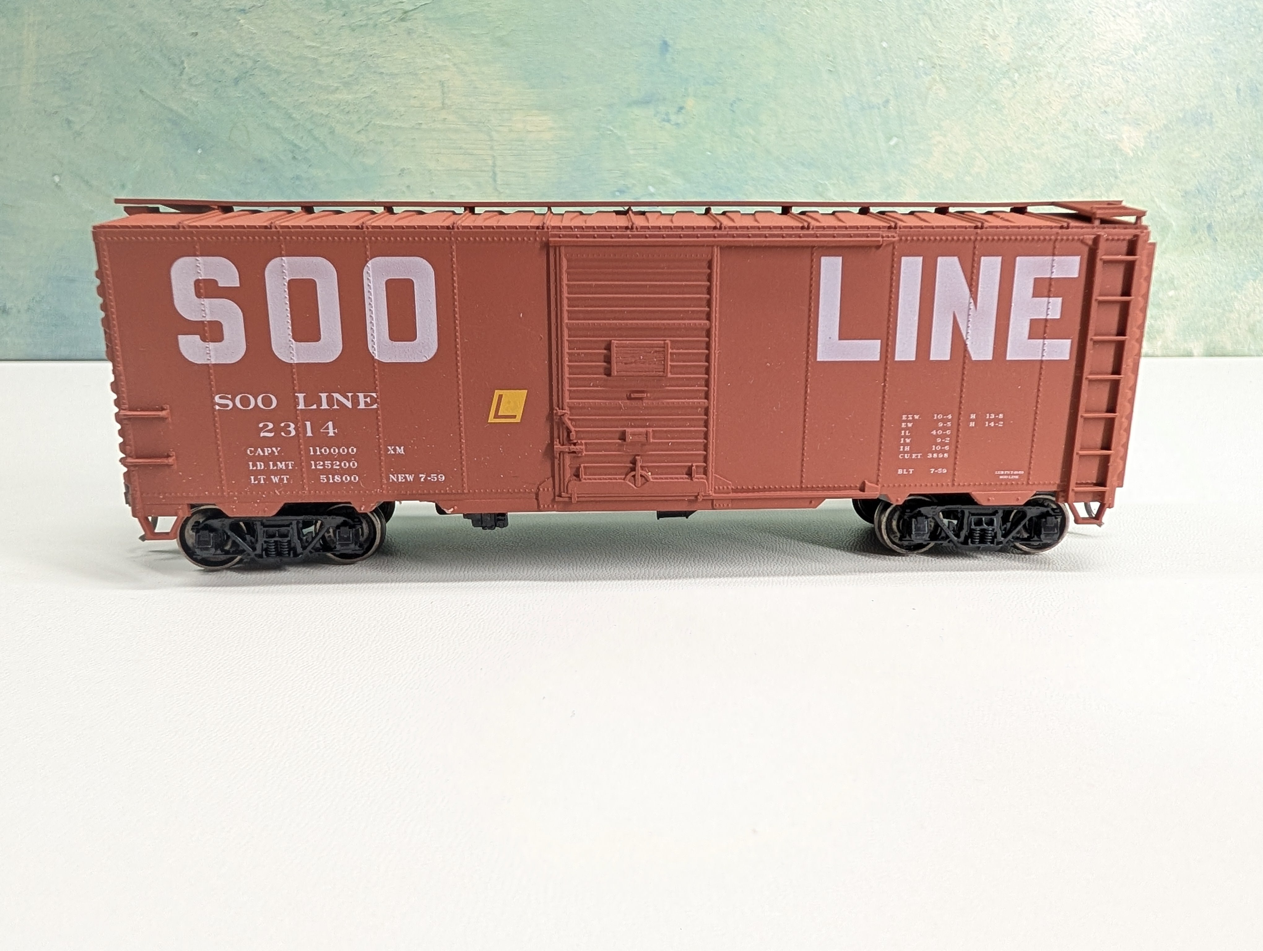 USED Accurail 35619 HO Scale 40' Riveted Steel Box Car SOO Line #2314 Metal Wheels