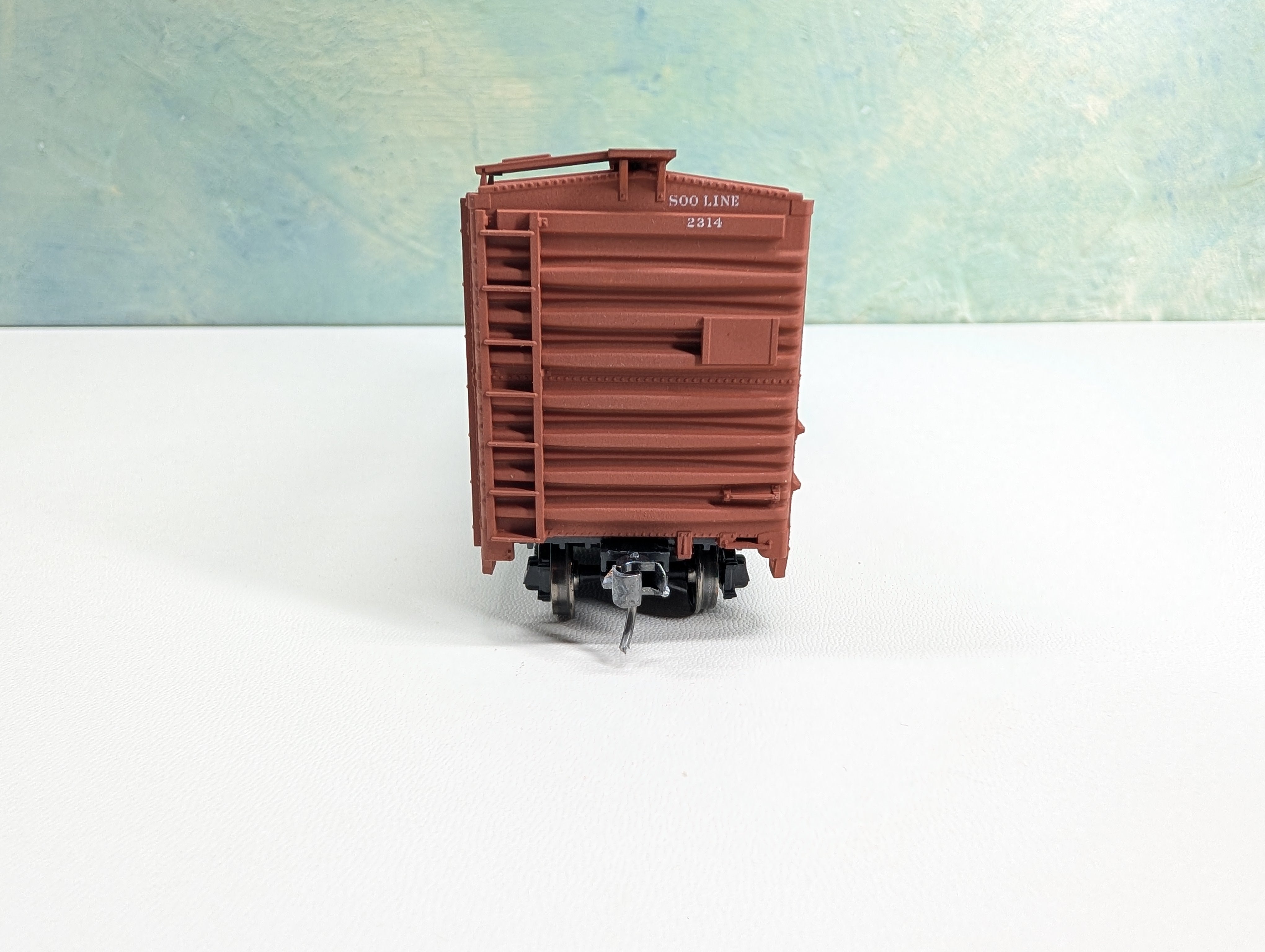 USED Accurail 35619 HO Scale 40' Riveted Steel Box Car SOO Line #2314 Metal Wheels
