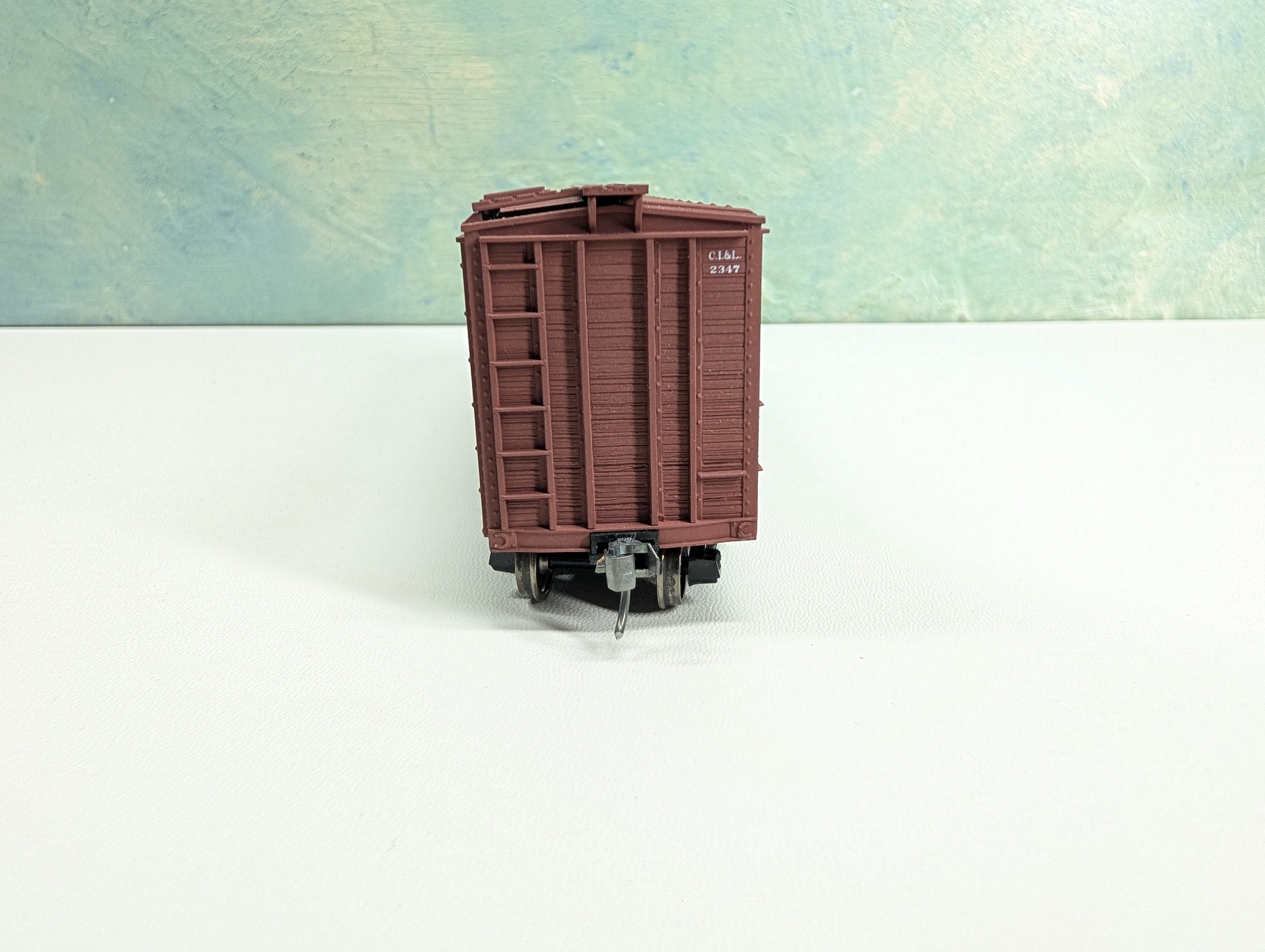 USED Accurail 7018 HO Scale 40' 6 Panel Wooden Box Car Monon CI&L #2347 Metal Wheels