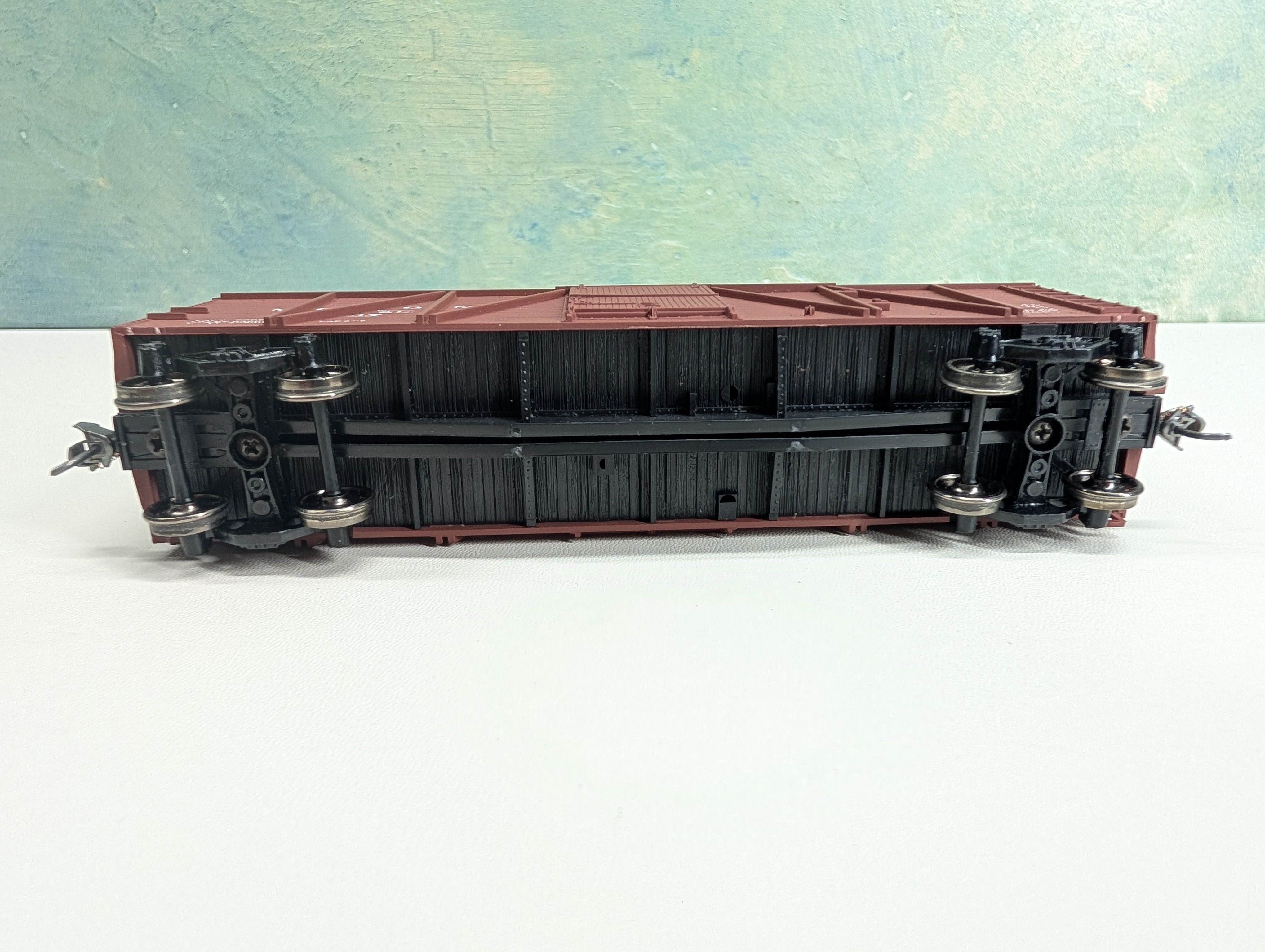 USED Accurail 7018 HO Scale 40' 6 Panel Wooden Box Car Monon CI&L #2347 Metal Wheels
