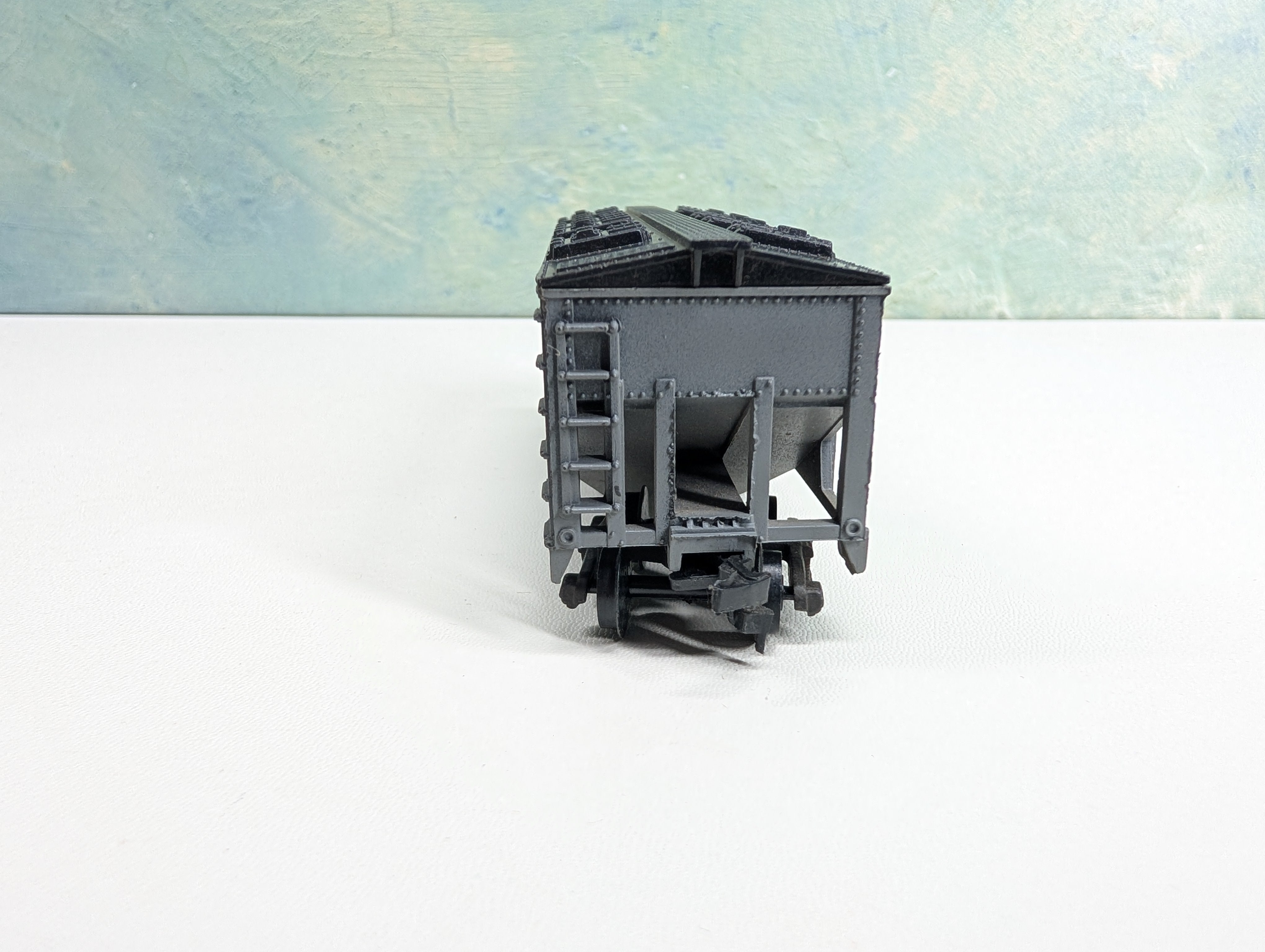 USED Varney HO Scale 2 Bay Covered Hopper Grace Davison SHPX #26022 Green Text, Rare