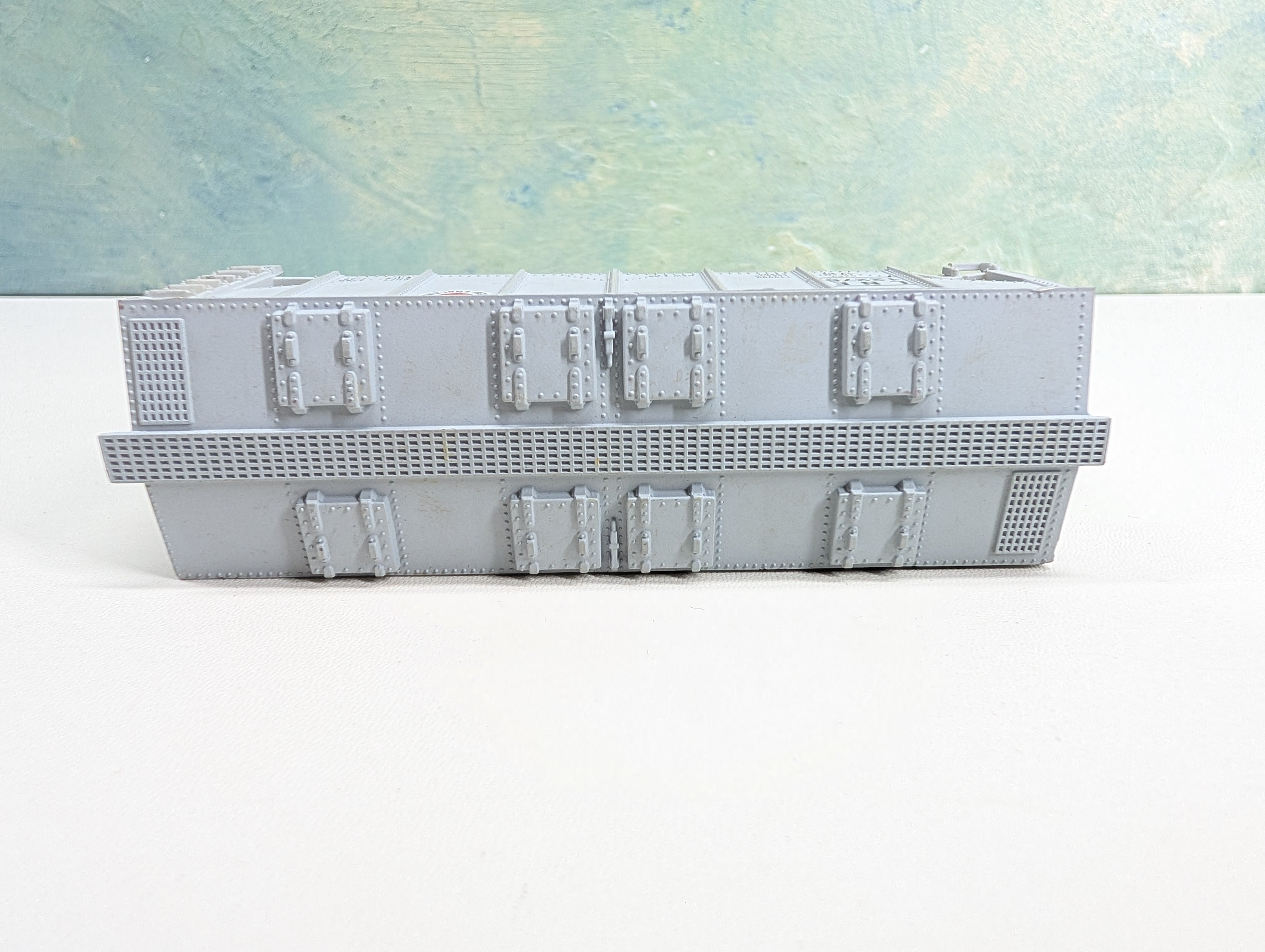 USED HO Scale 2 Bay Covered Hopper Lehigh and New England LNE #12275 Metal Wheels