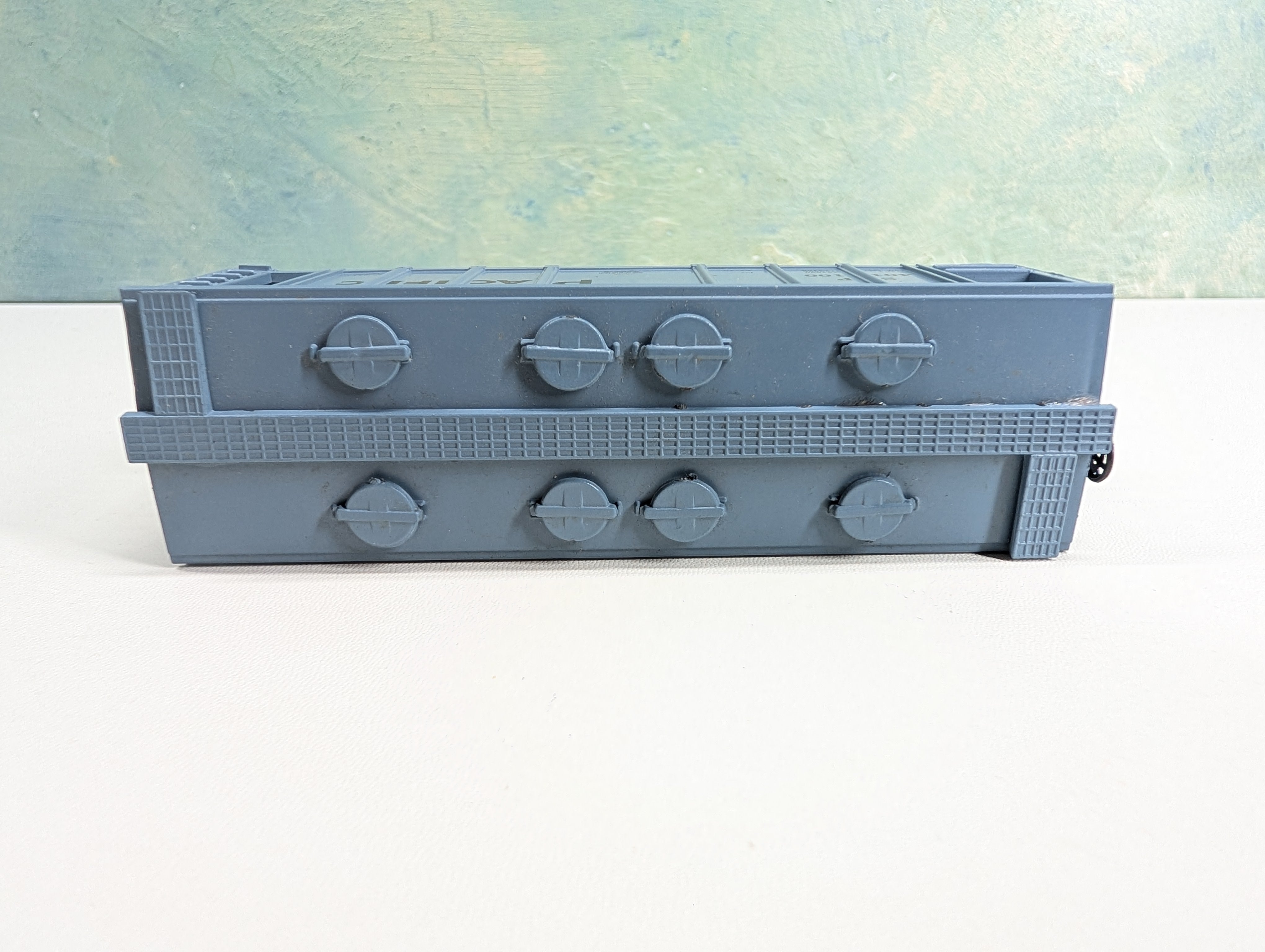 USED Roundhouse HO Scale 2 Bay Covered Hopper Southern Pacific SP #401100