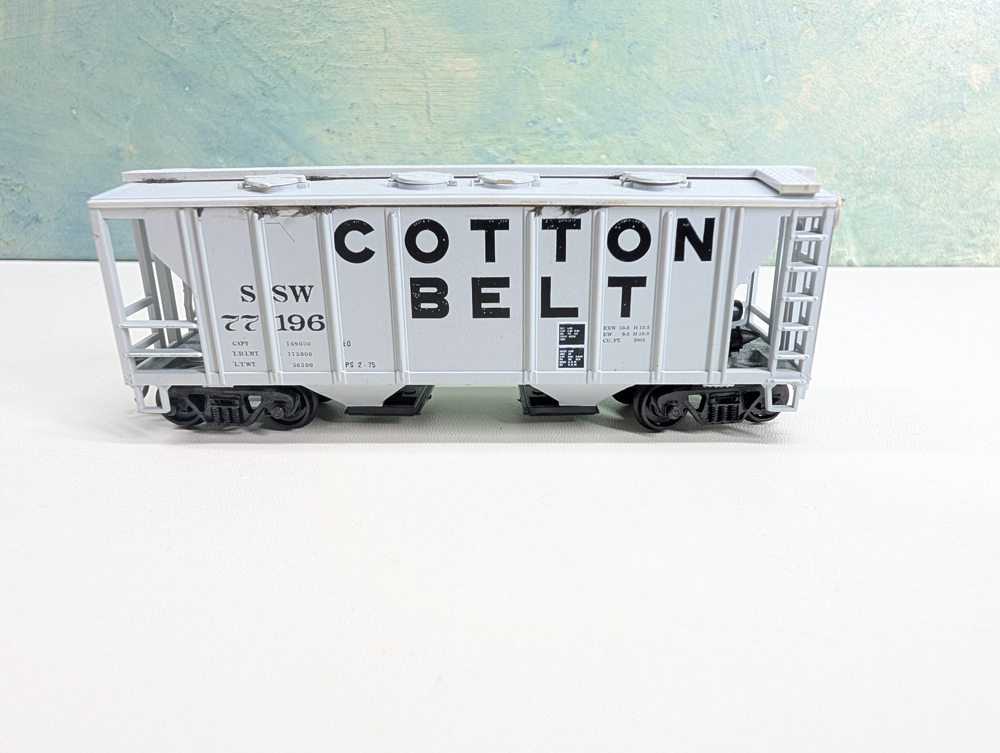USED Roundhouse HO Scale 2 Bay Covered Hopper Cotton Belt SSW #77196
