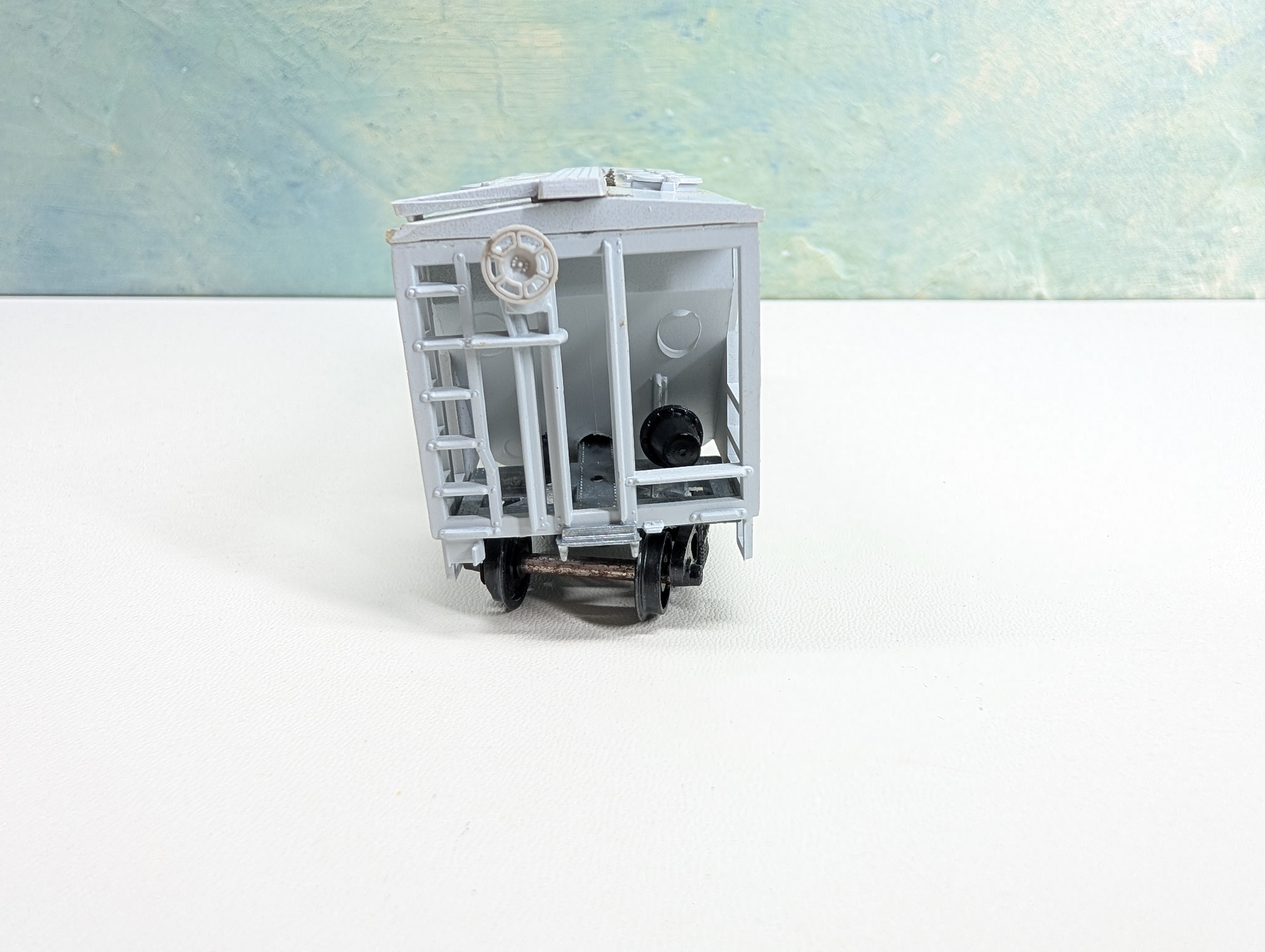 USED Roundhouse HO Scale 2 Bay Covered Hopper Cotton Belt SSW #77196