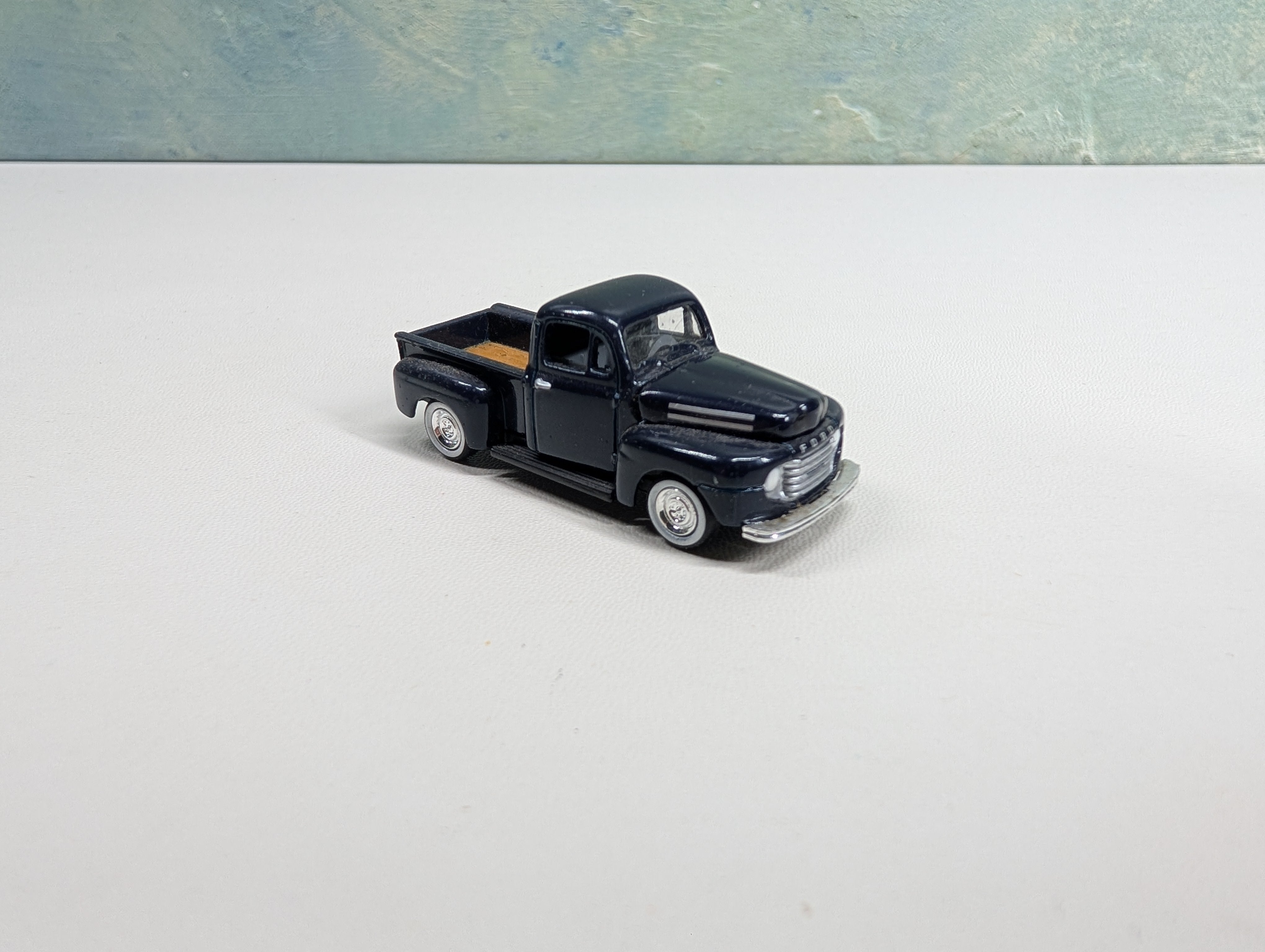 USED Classic Metal Works HO Scale 1950 Ford Pick-Up Dark Blue