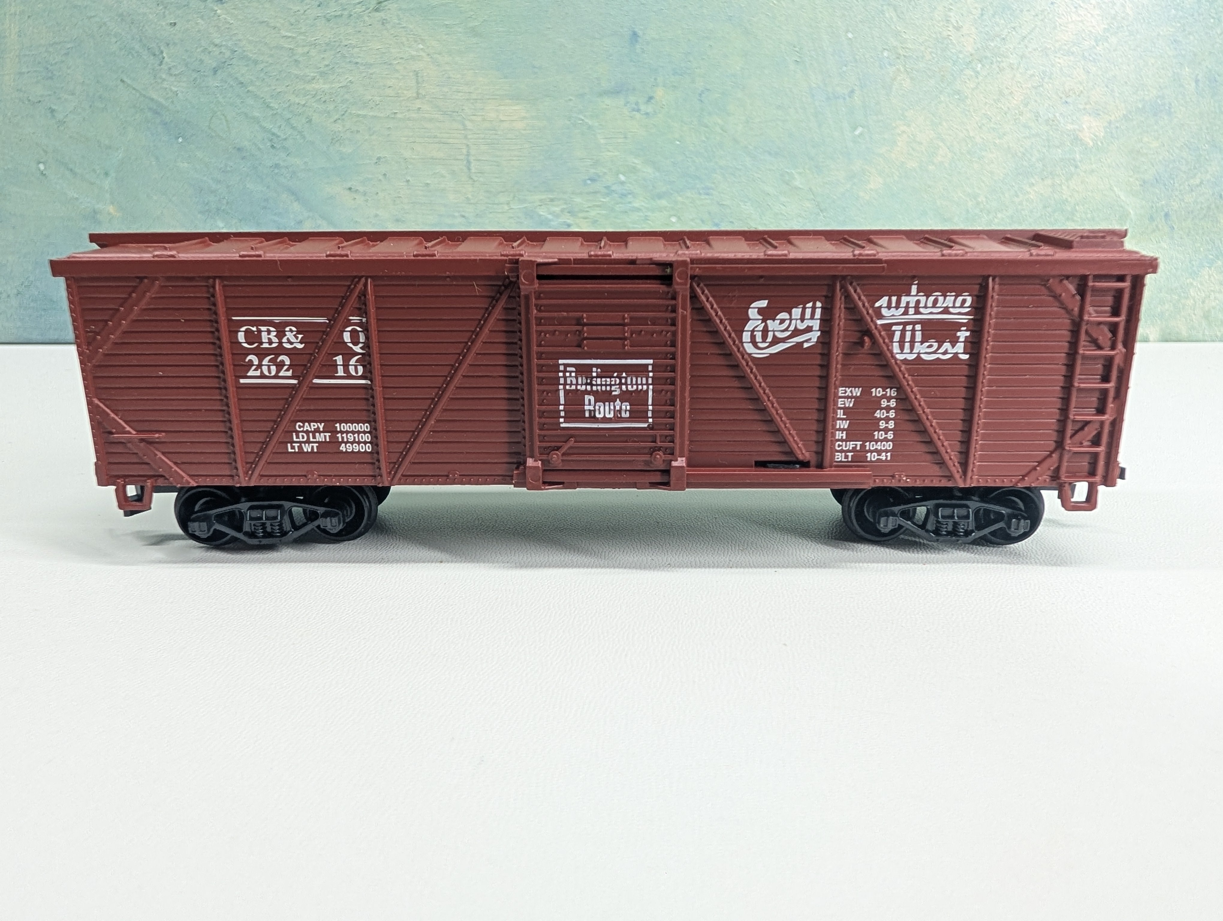 USED Life-Like HO Scale 42' Wooden OB Box Car Burlington CB&Q #26216