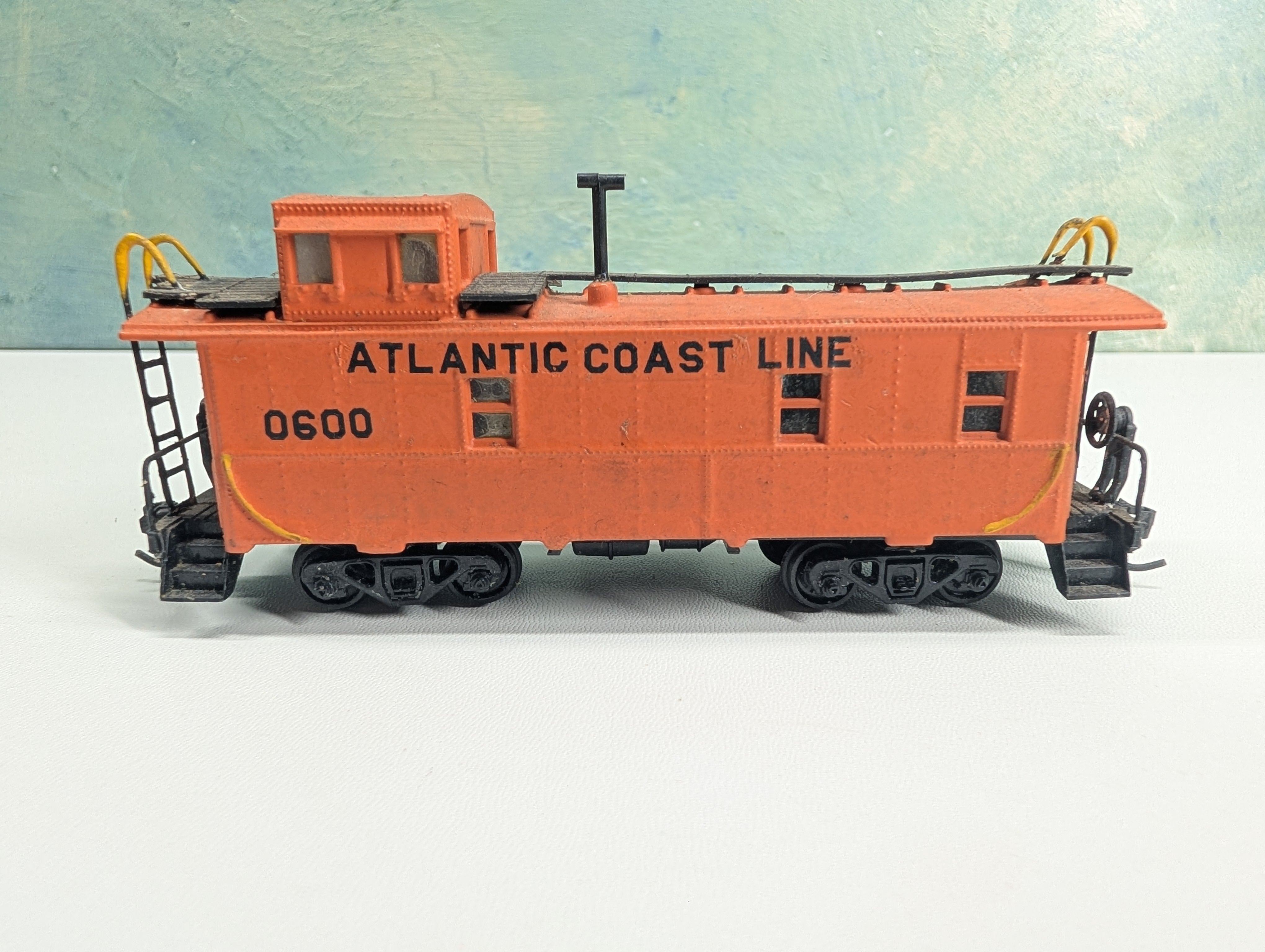 USED Athearn HO Scale Caboose Atlantic Coast Line ACL #0600 Custom Decal