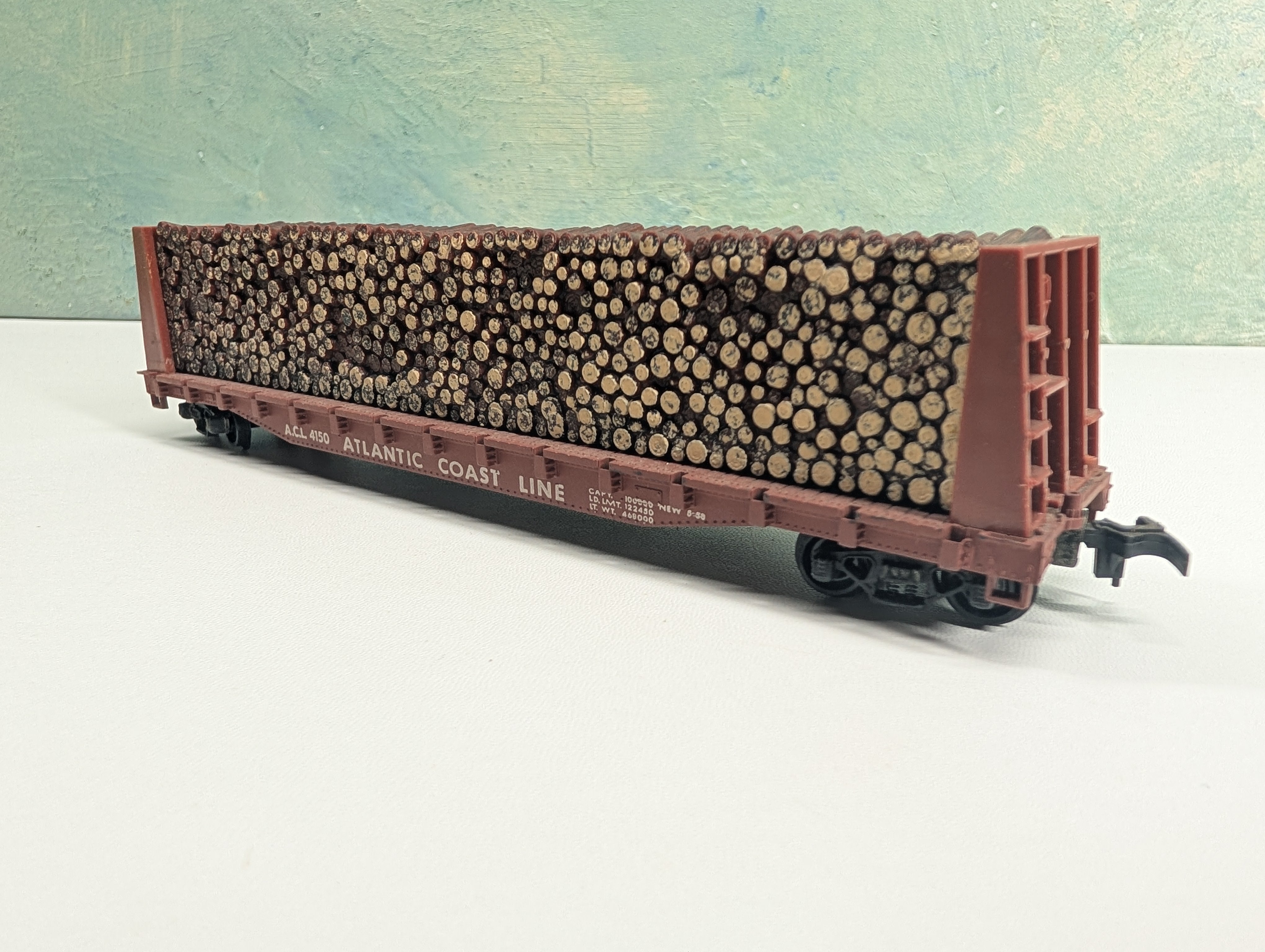USED REVELL HO Scale 54' Bulkhead Flat Car w/ Pulpwood Load Atlantic Coast Line ACL #4150