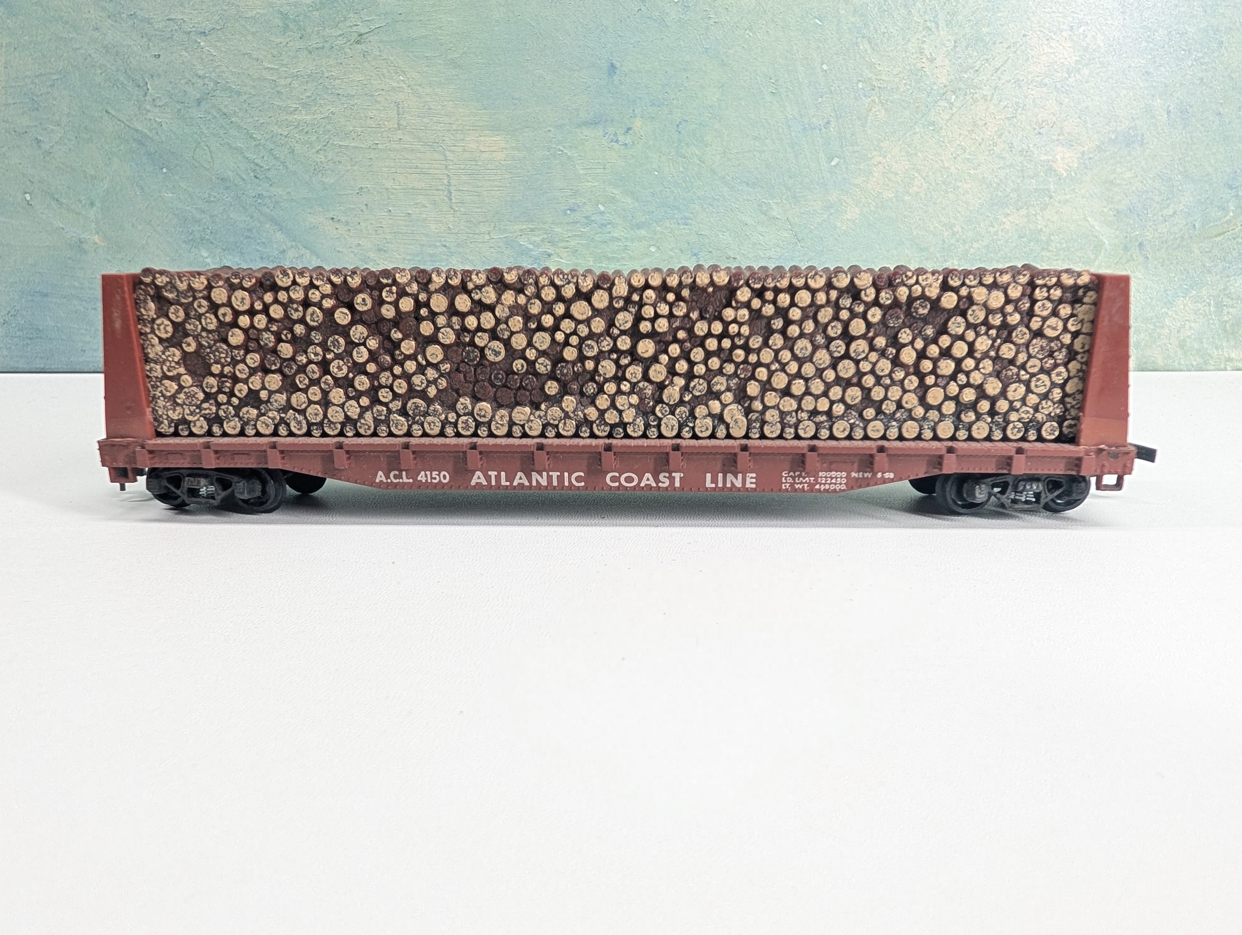 USED REVELL HO Scale 54' Bulkhead Flat Car w/ Pulpwood Load Atlantic Coast Line ACL #4150