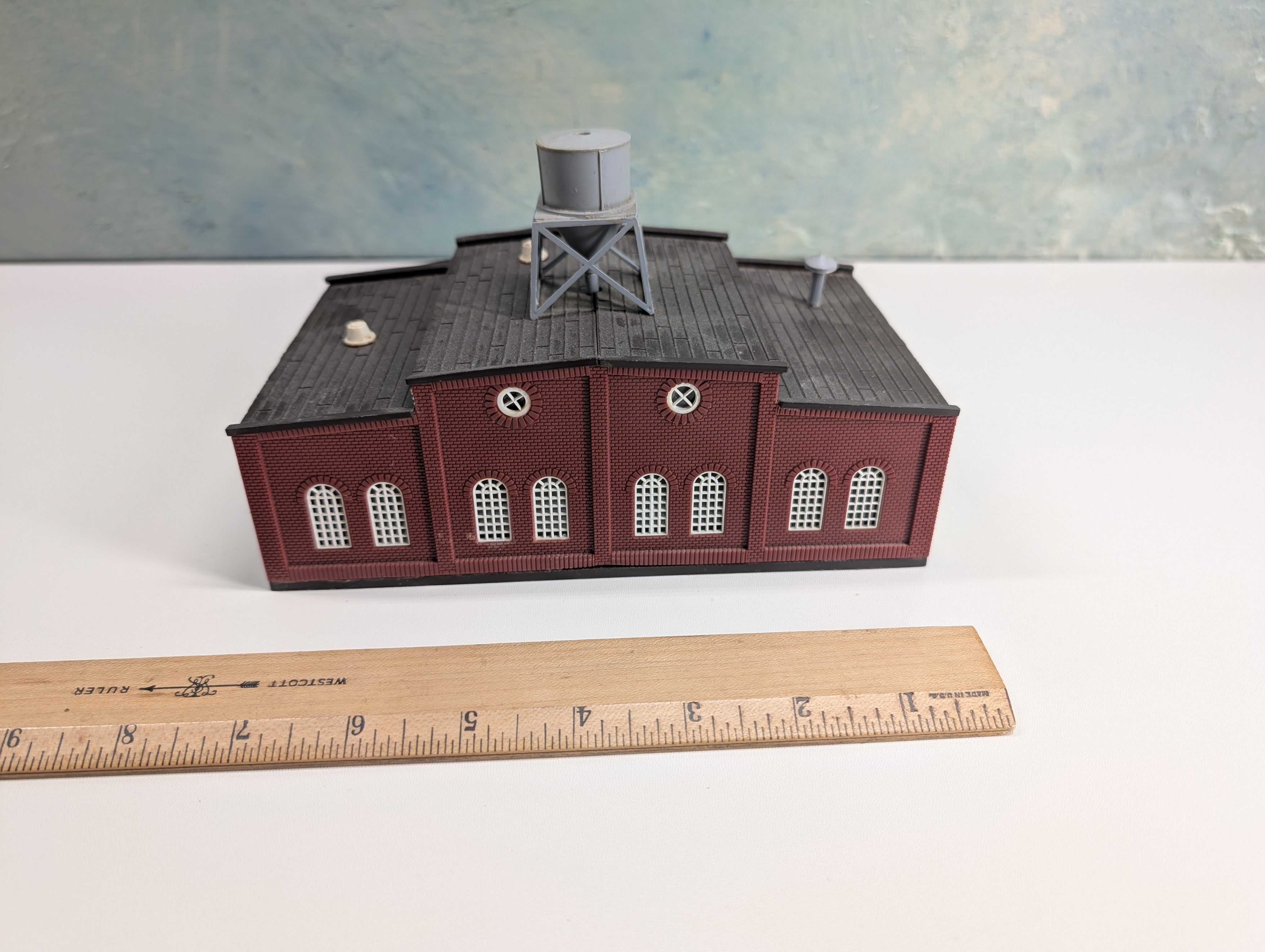 USED HO Scale Small Brick Industry Building