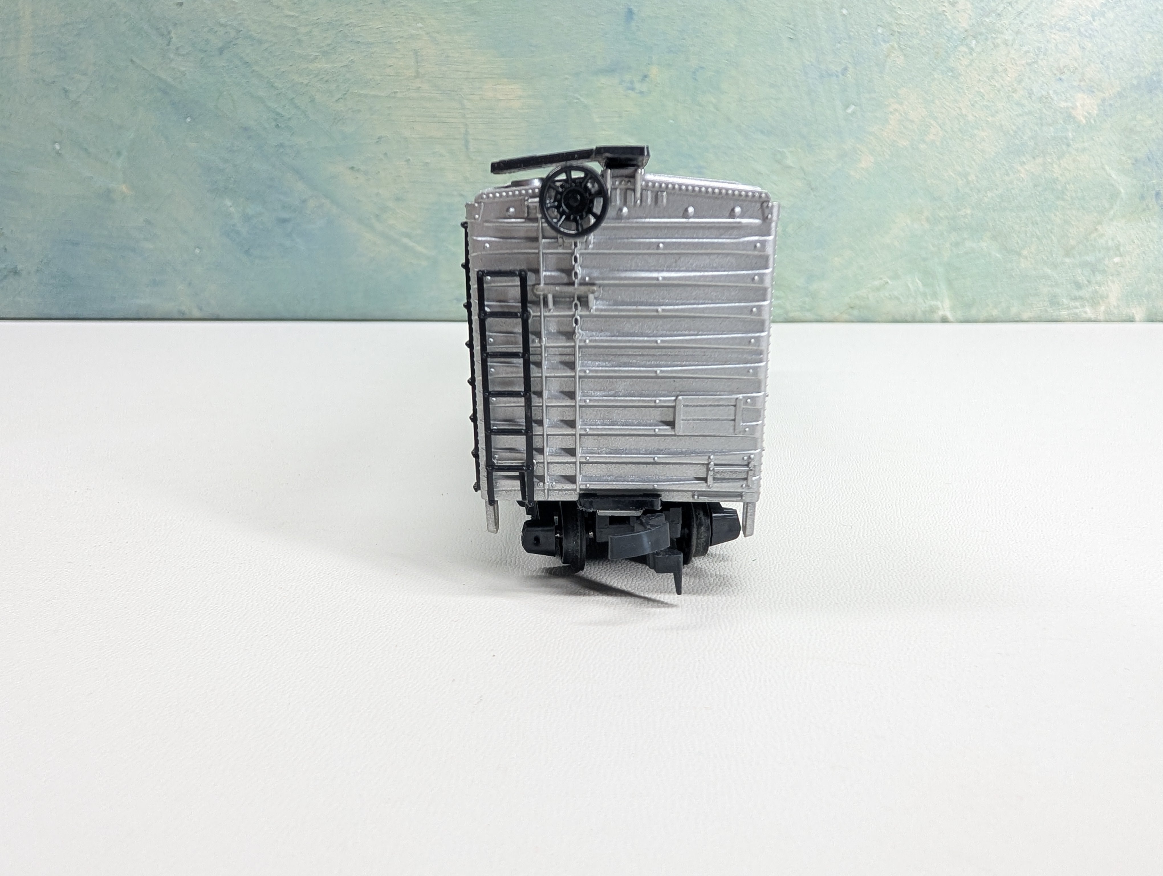 USED ROCO HO Scale 40' Box Car Chesapeake and Ohio C&O #3945