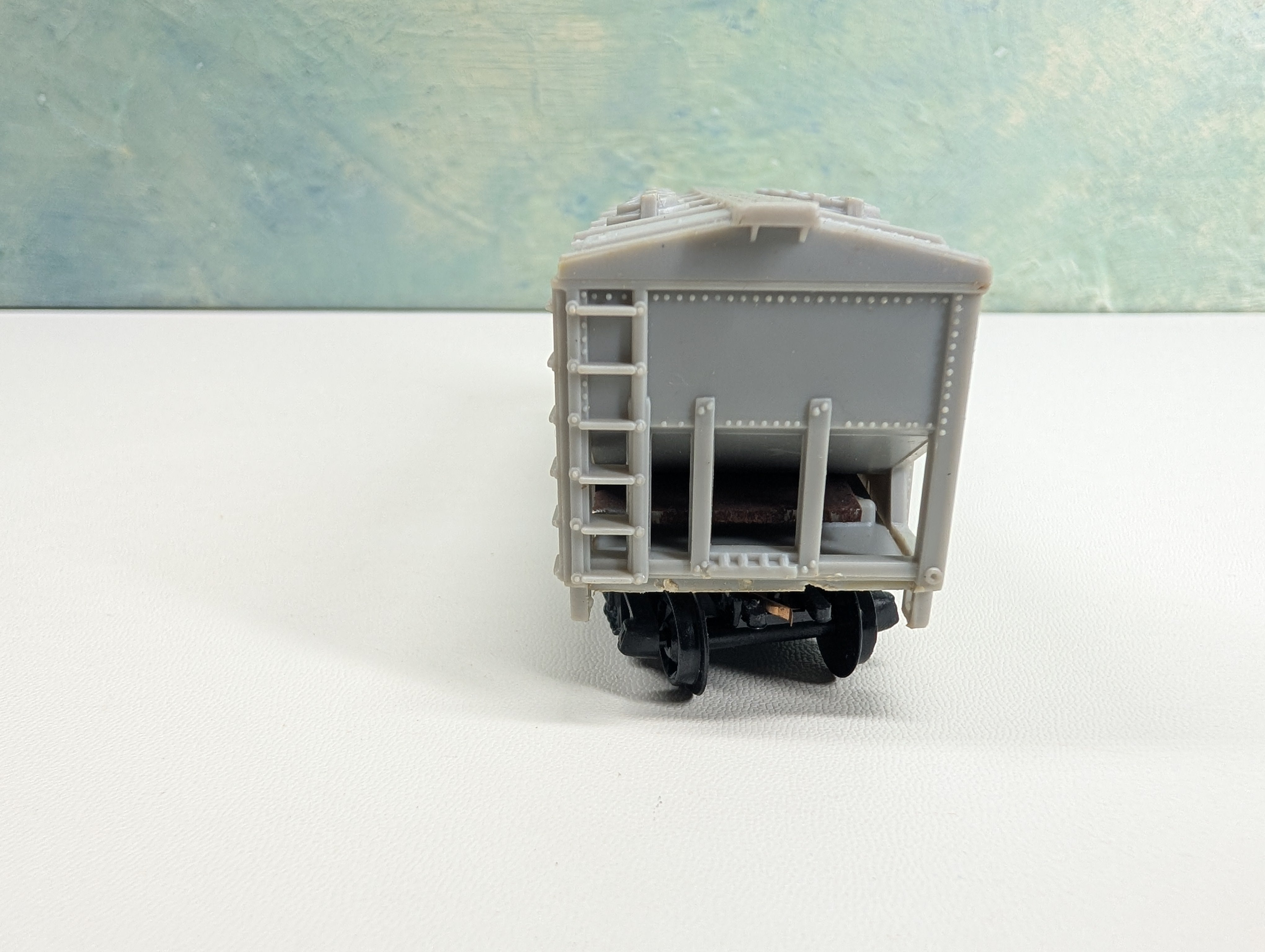 USED HO Scale 2 Bay Covered Hopper Norfolk & Western NW #177504