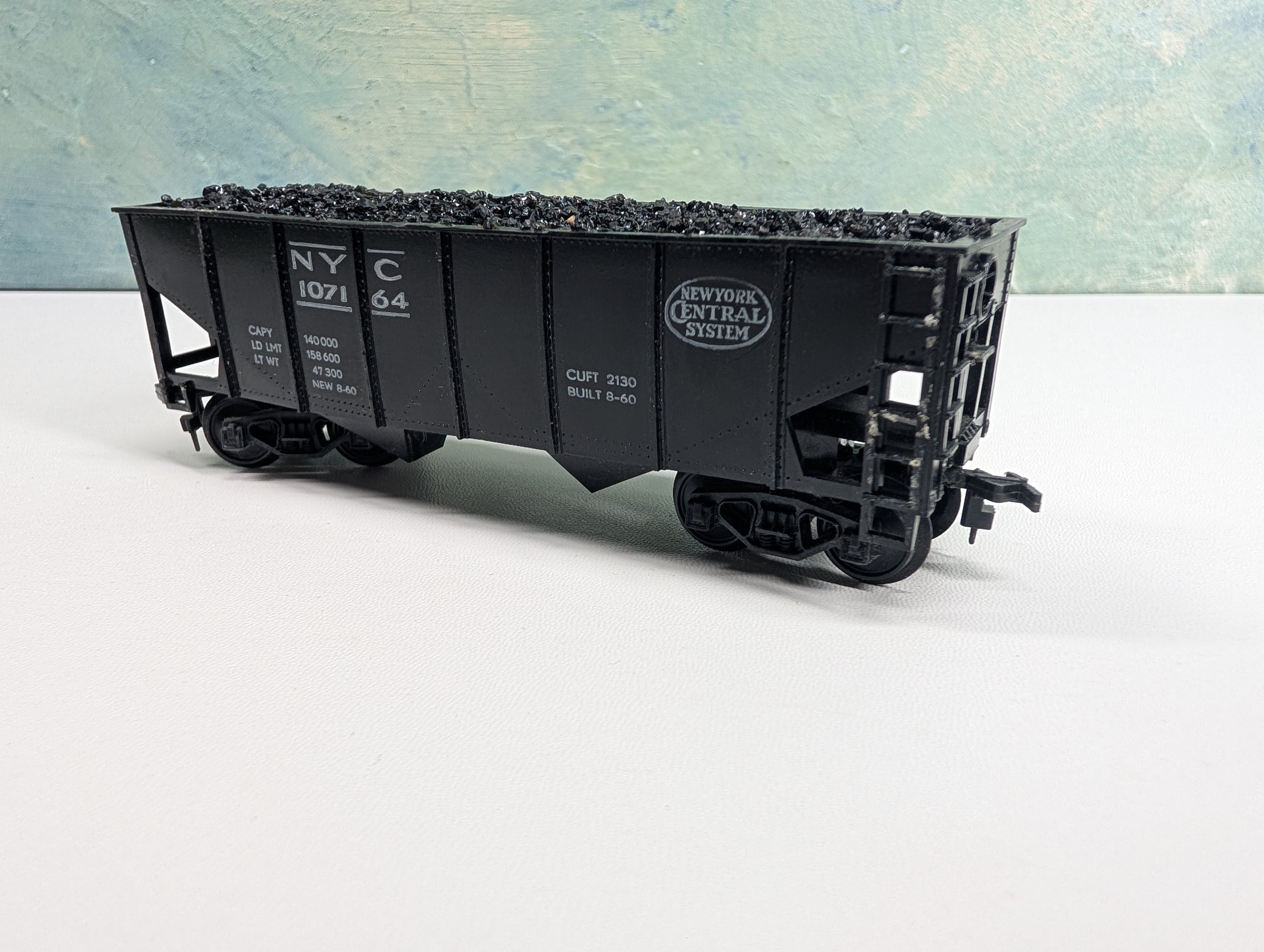 USED Fleischmann HO Scale 35' 2-Bay Hopper w/ Coal Load New York Central NYC #107164