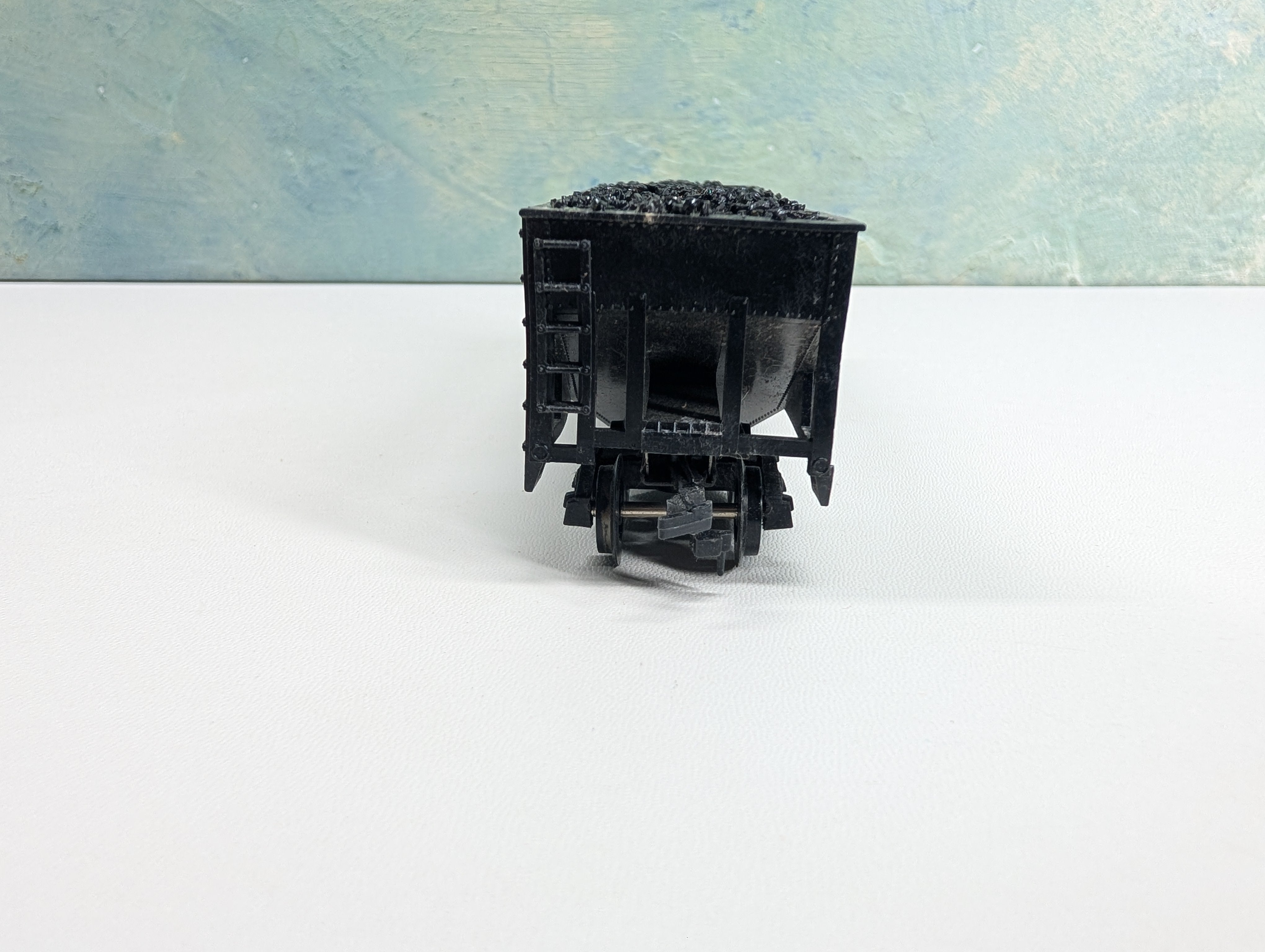 USED Fleischmann HO Scale 35' 2-Bay Hopper w/ Coal Load New York Central NYC #107164