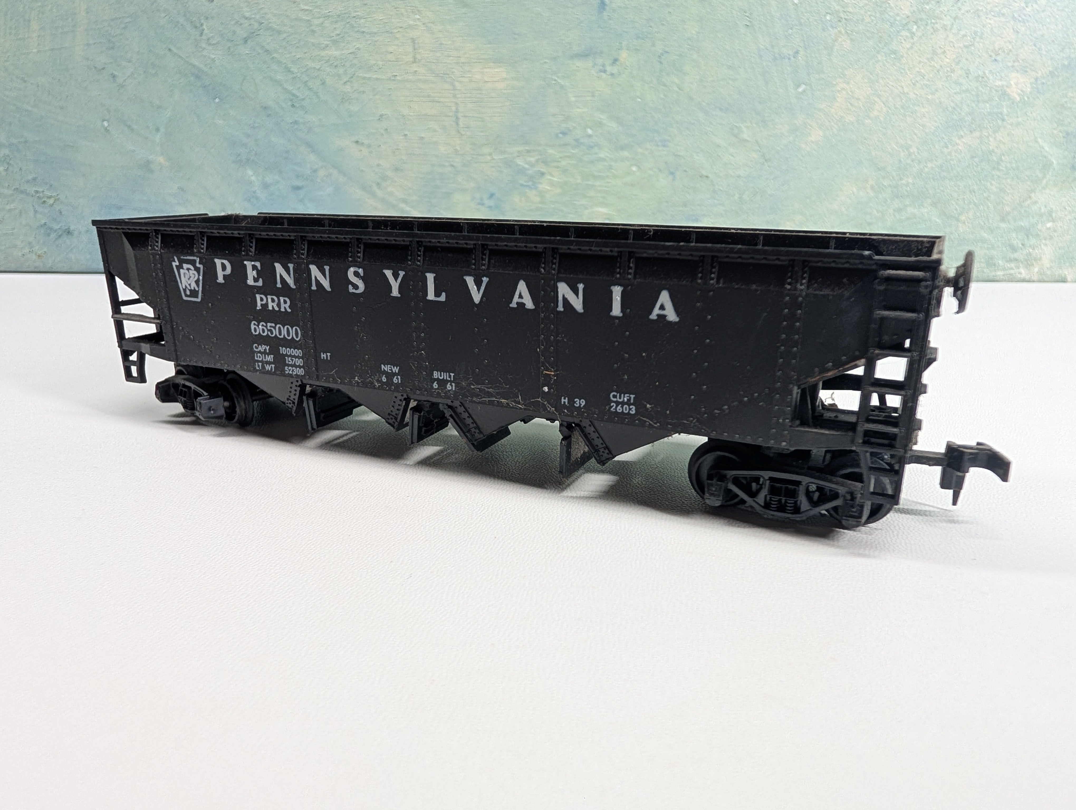 USED ROCO HO Scale Operating Quad Hopper Pennsylvania PRR #665000