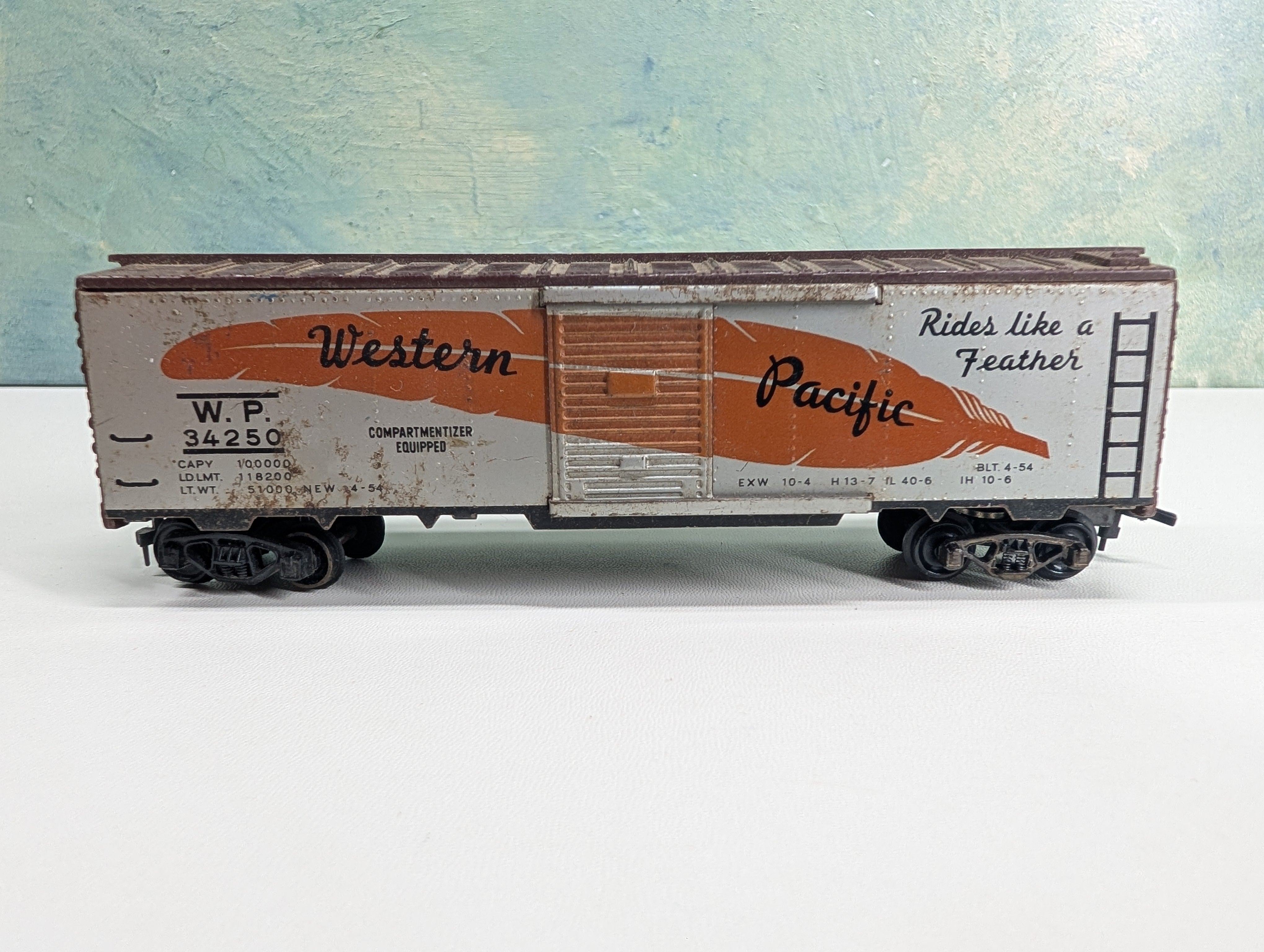 USED Fleischmann HO Scale 43' Box Car Western Pacific WP #34250