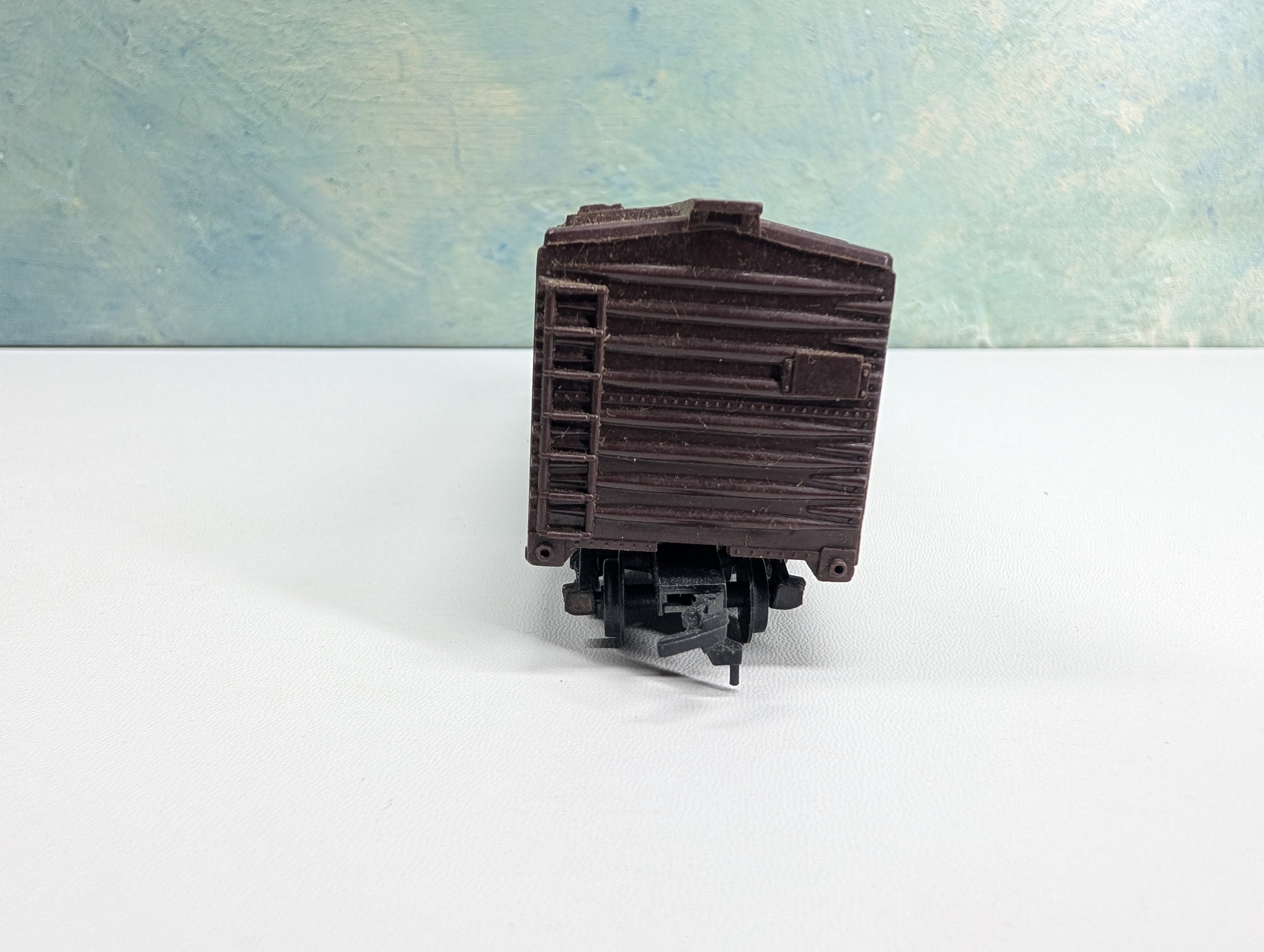 USED Fleischmann HO Scale 43' Box Car Western Pacific WP #34250