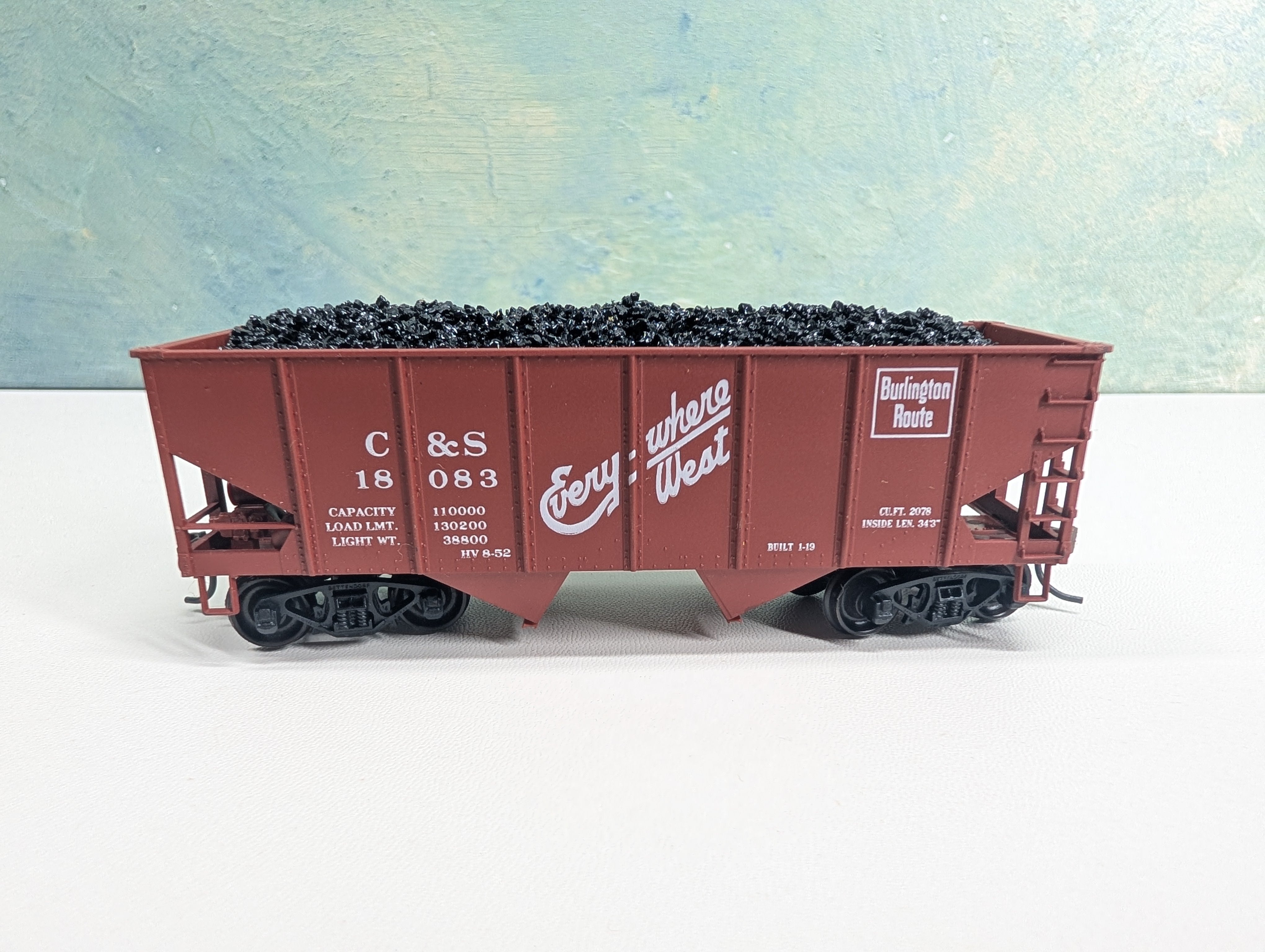 USED Accurail HO Scale 55 Ton 2 Bay Hopper Burlington C&S #18083 w/ Coal Load
