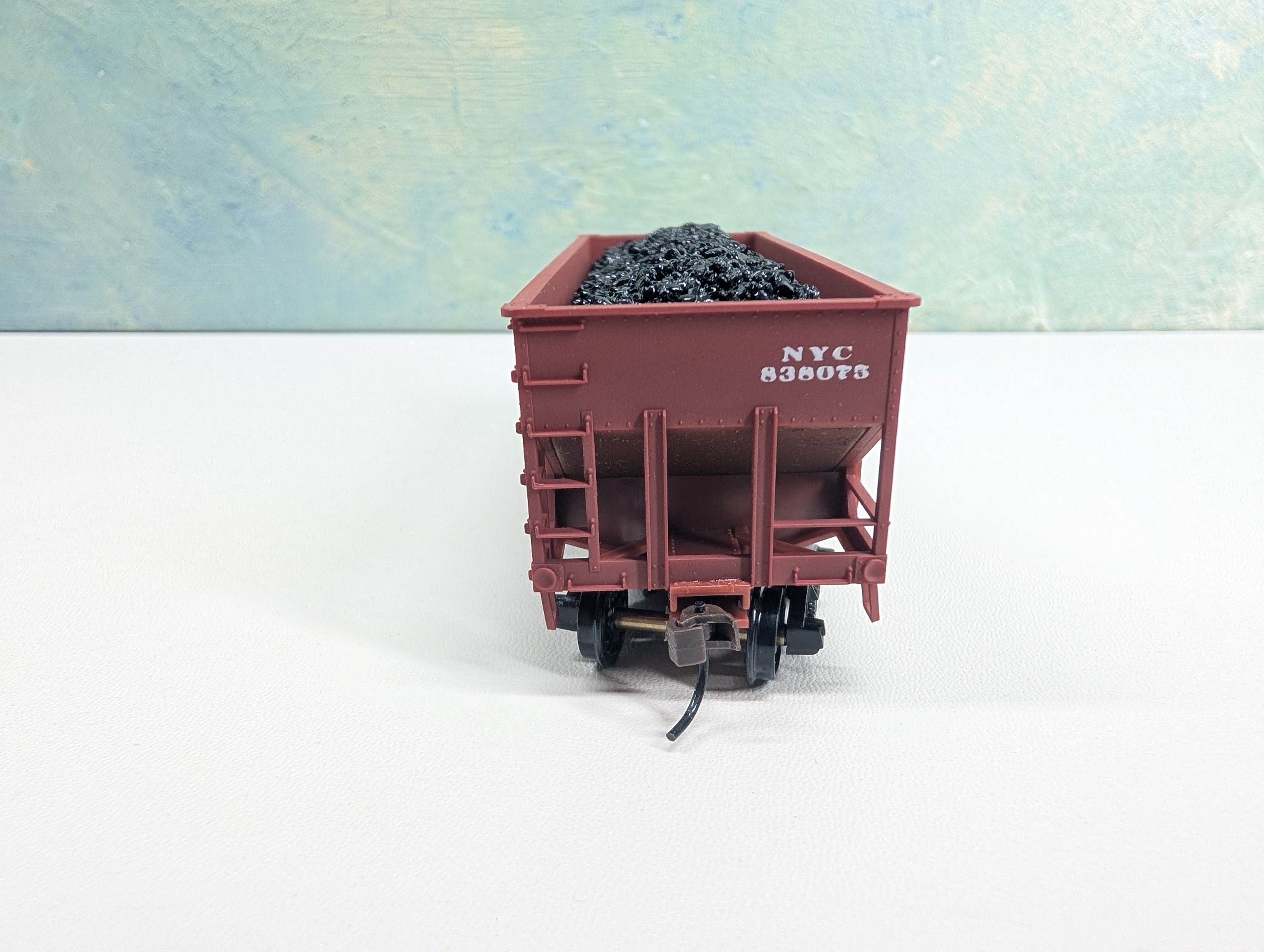USED Accurail HO Scale 55 Ton 2 Bay Hopper New York Central NYC #838075 w/ Coal Load