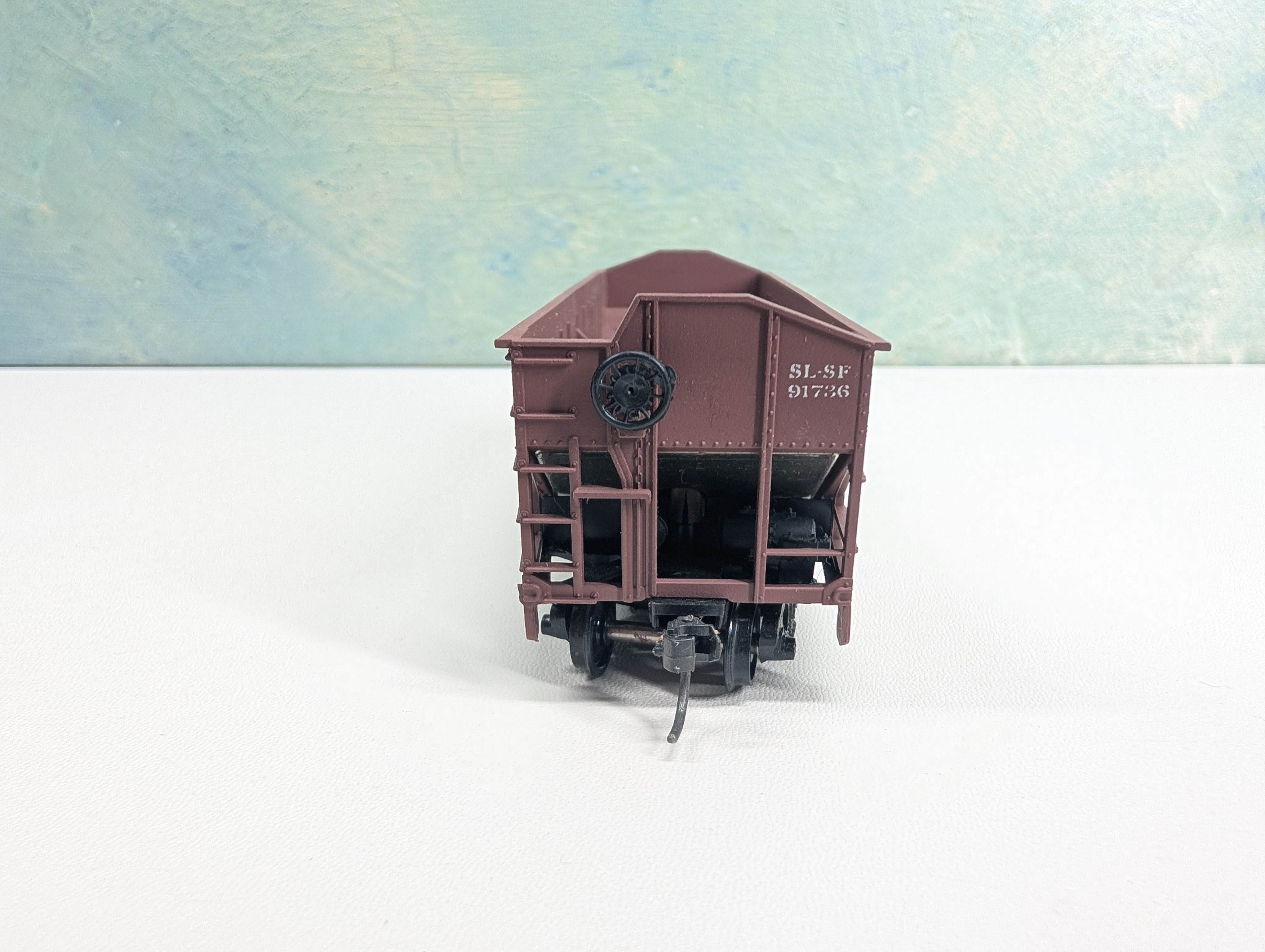 USED Athearn HO Scale 34' Offset 2 Bay Hopper Frisco SL-SF #91736