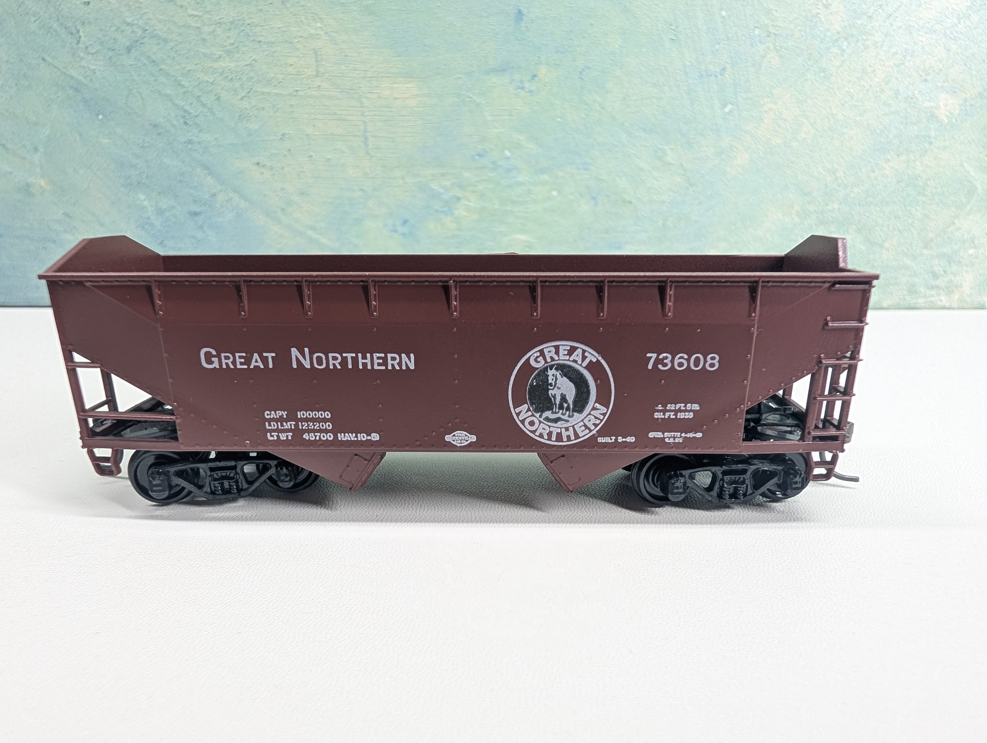 USED Athearn HO Scale 34' Offset 2 Bay Hopper Great Northern GN #73608
