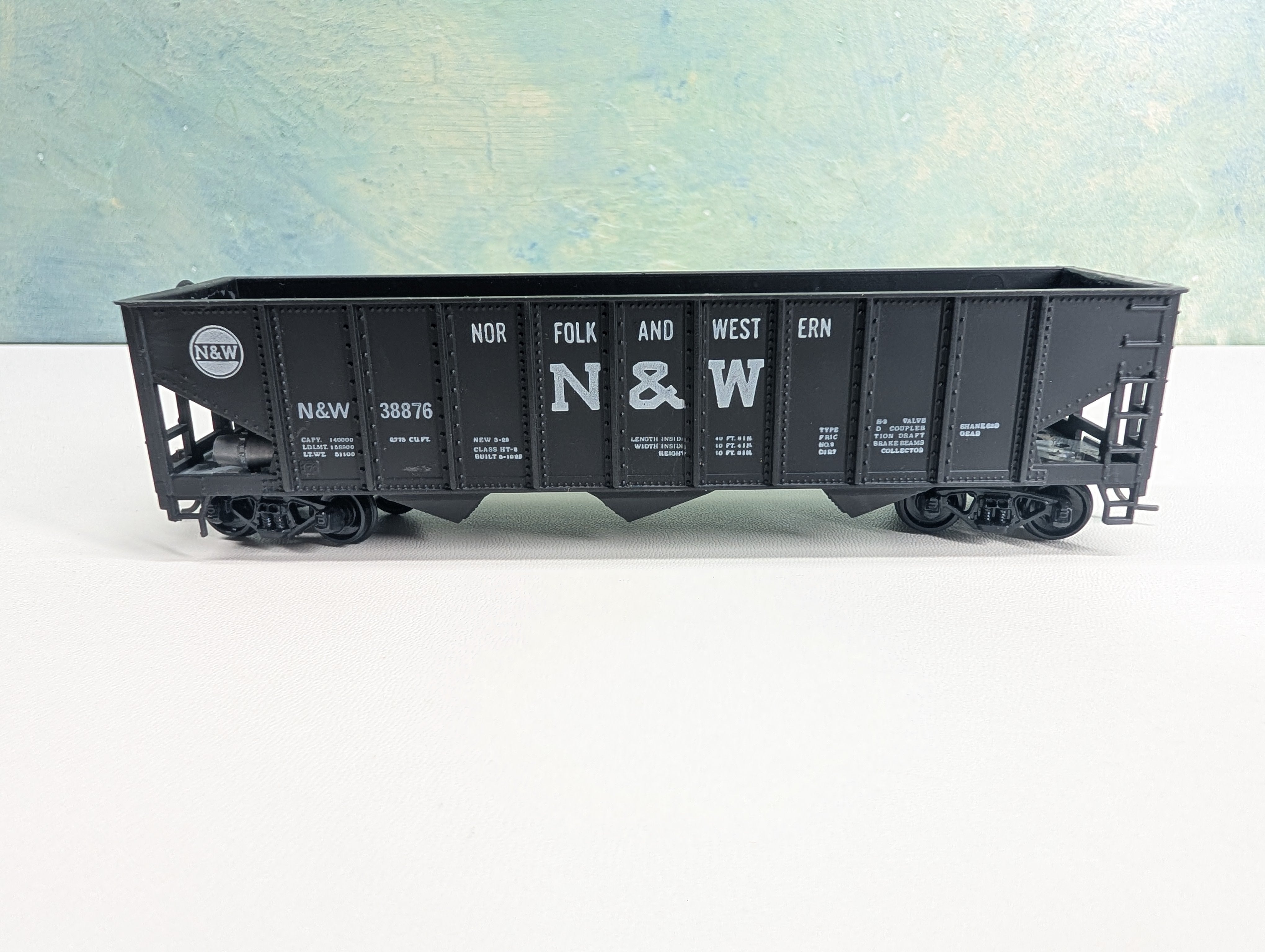 USED Roundhouse HO Scale 70 Ton 3 Bay Hopper Norfolk & Western N&W #38876