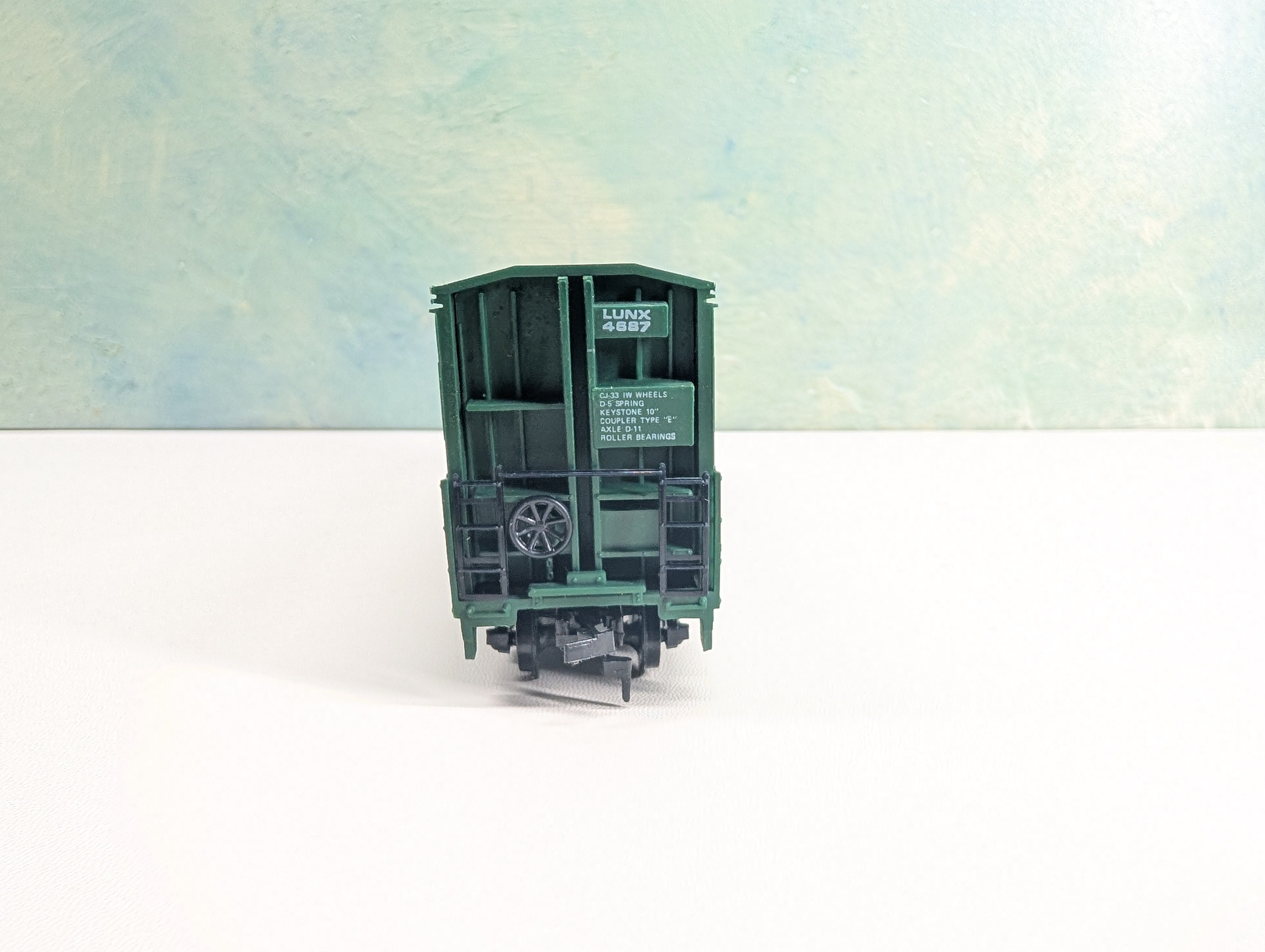 USED Life-Like HO Scale Thrall Door Box Car Weyerhaeuser LUNX #4687