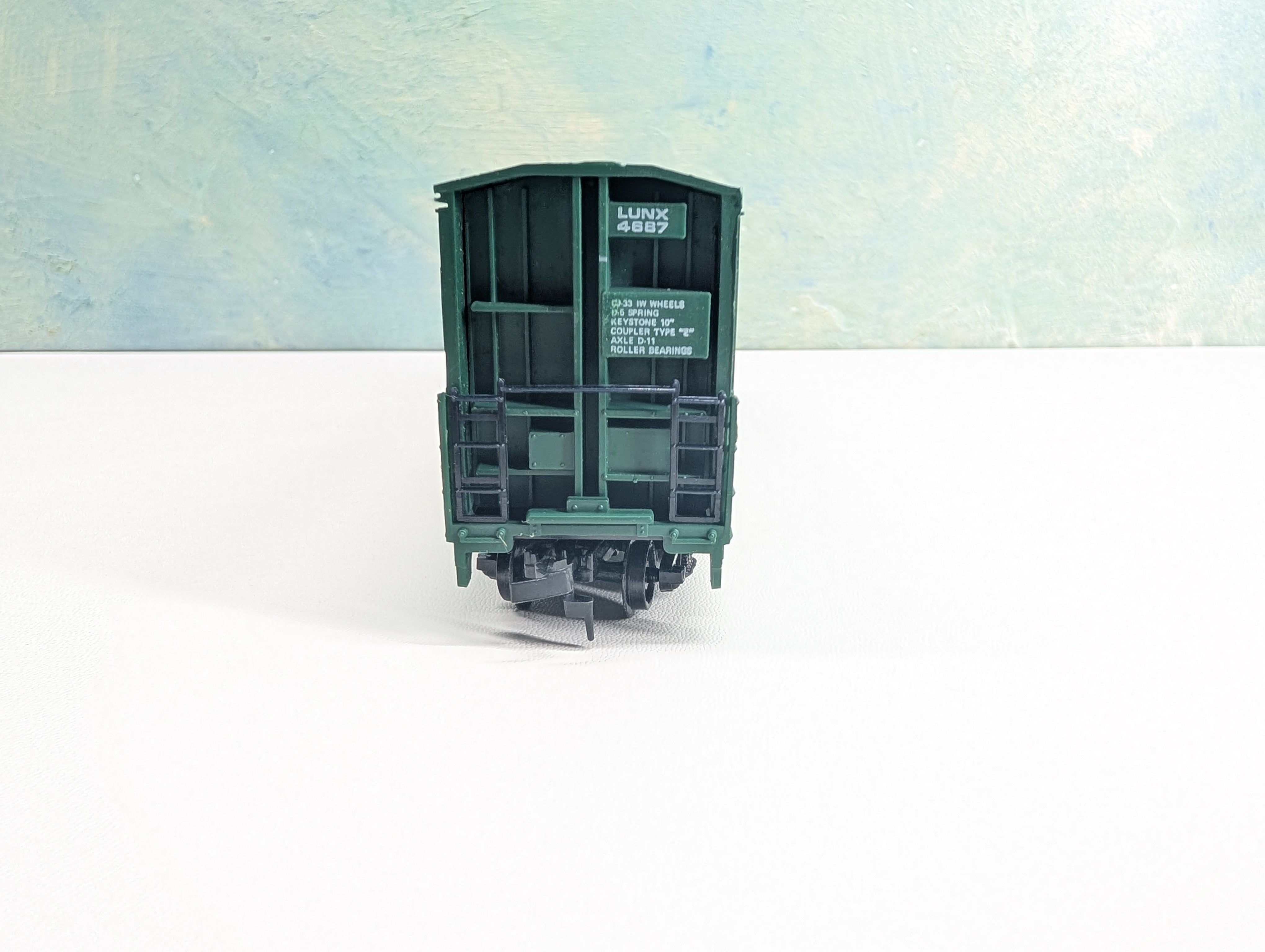 USED Life-Like HO Scale Thrall Door Box Car Weyerhaeuser LUNX #4687