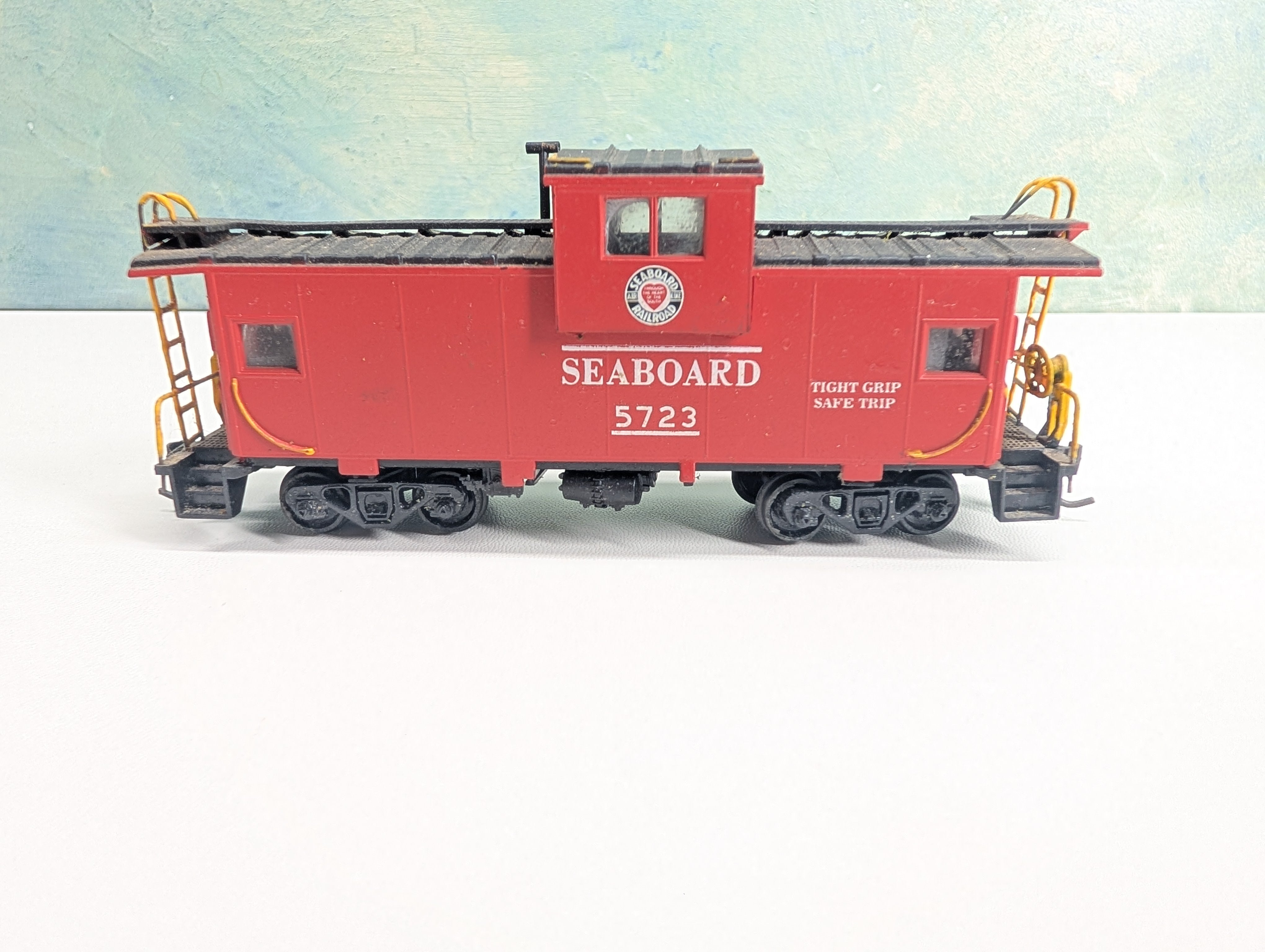 USED Athearn HO Scale Wide Vision Caboose Seaboard Air Line SAL #5723